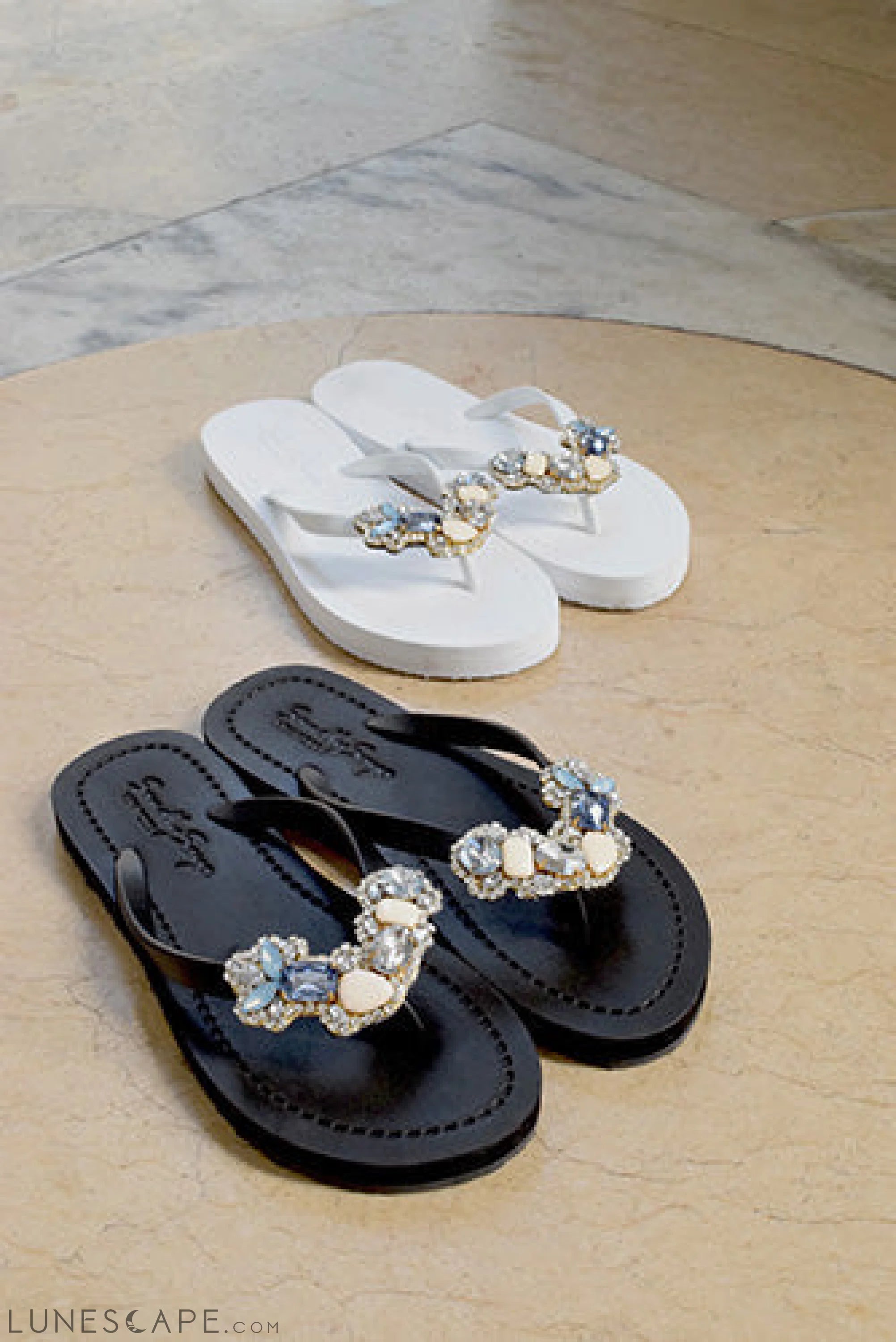 Blue York - Crystal Rhine Stone Embellished Women's Flat Flip Flops Sandal LUNESCAPE