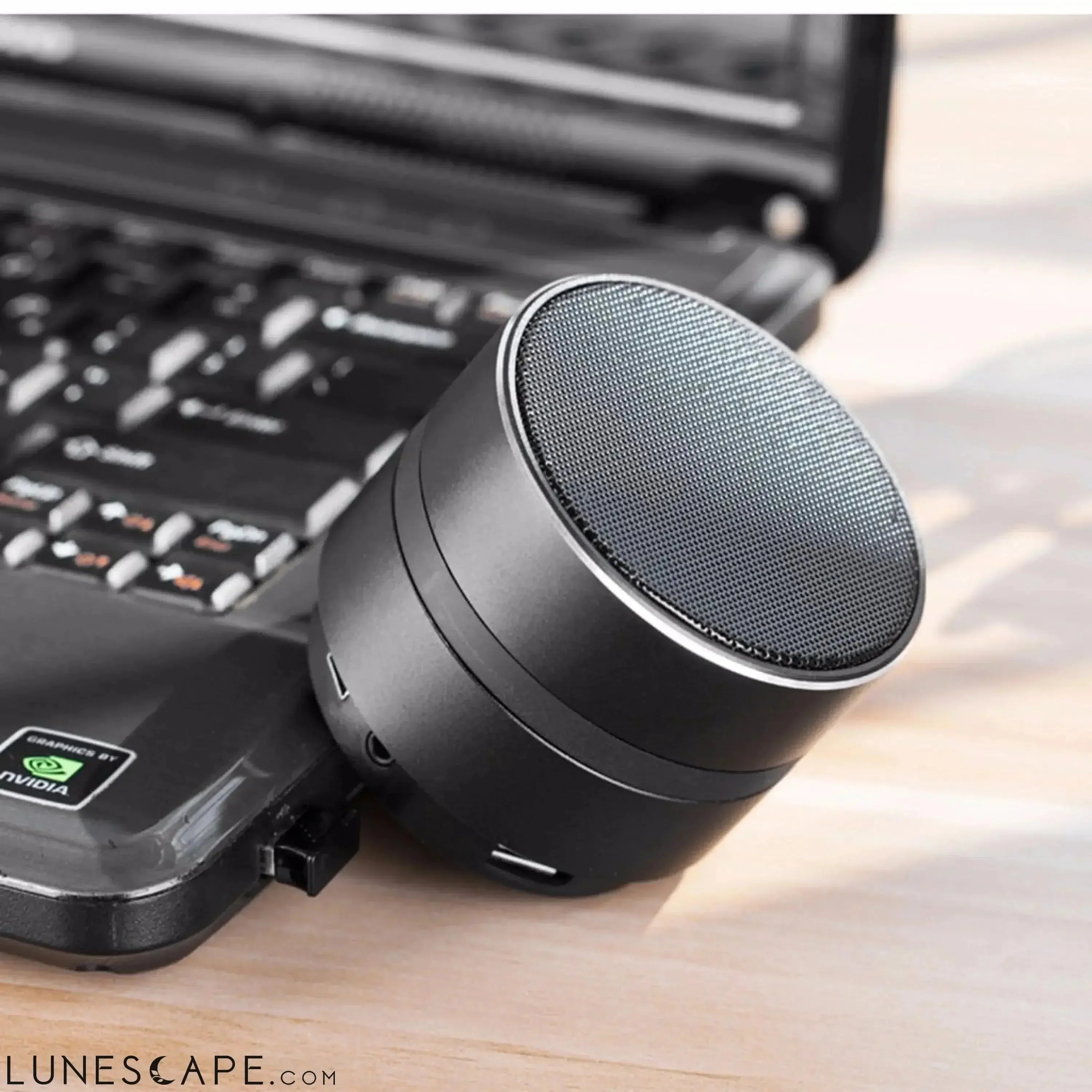 Bluetooth Wireless Travel Speaker LUNESCAPE