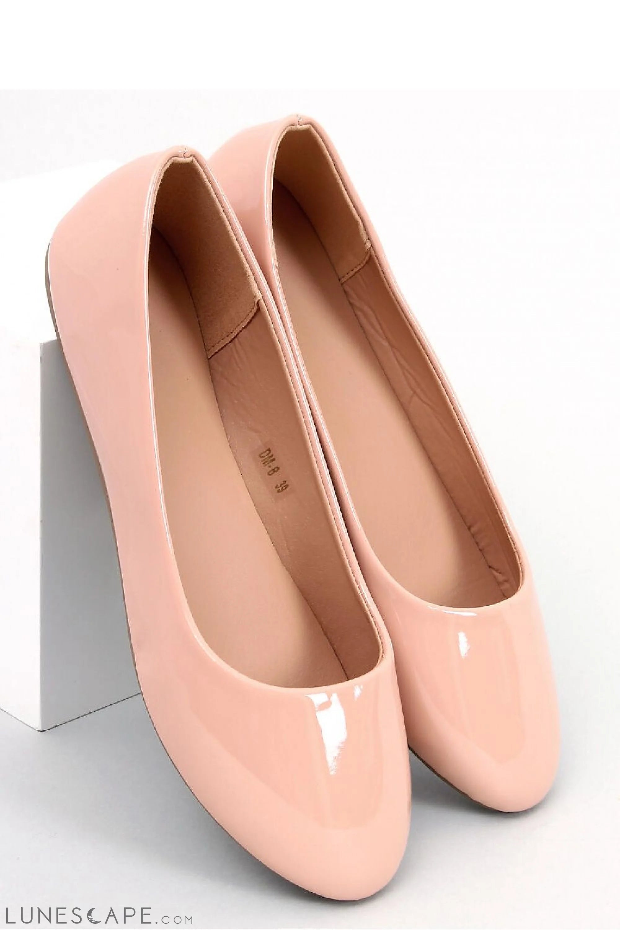 Blush Round-Toe Patent Ballet Flats LUNESCAPE