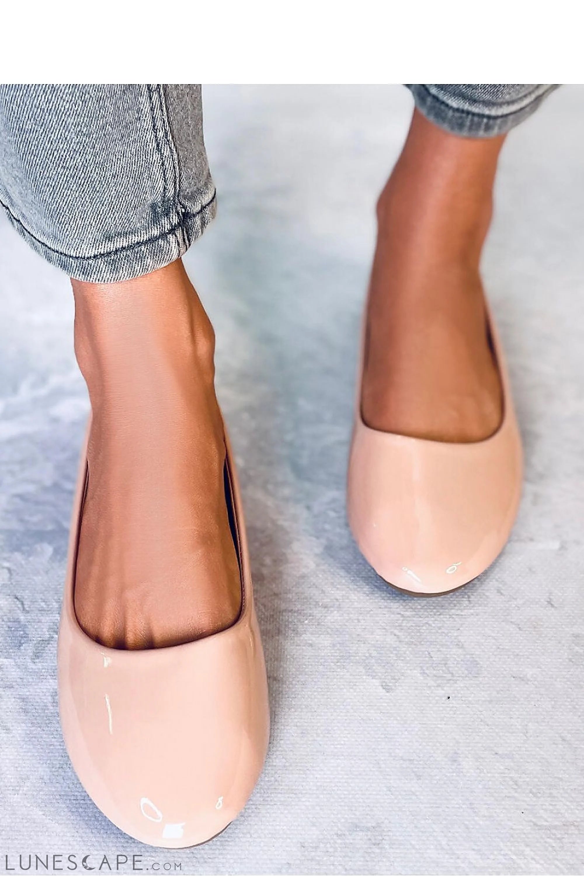 Blush Round-Toe Patent Ballet Flats LUNESCAPE