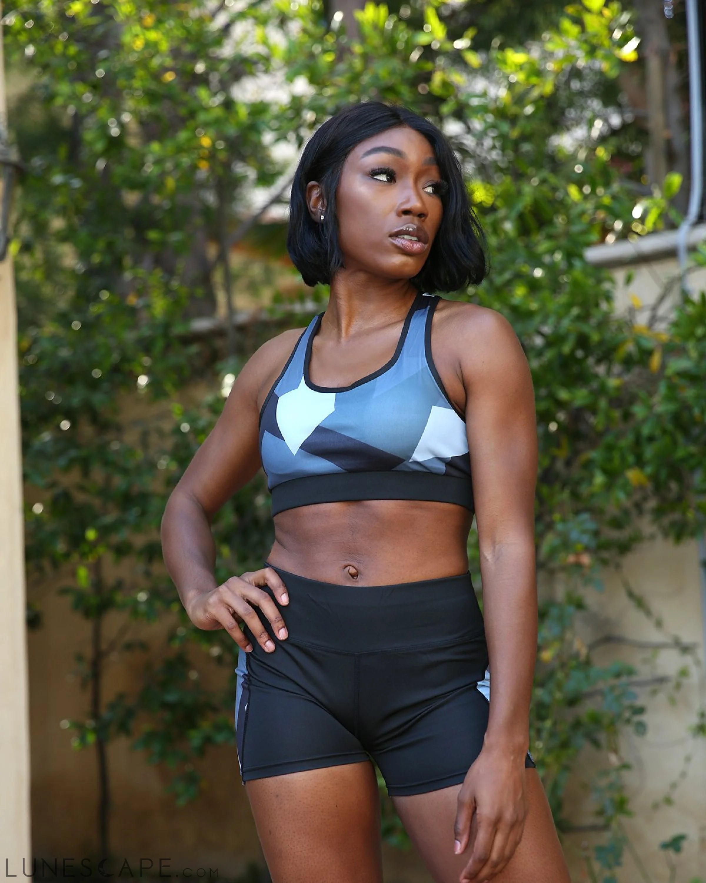 Bondi Set - Leggings & Sports Bra - Black/Grey LUNESCAPE