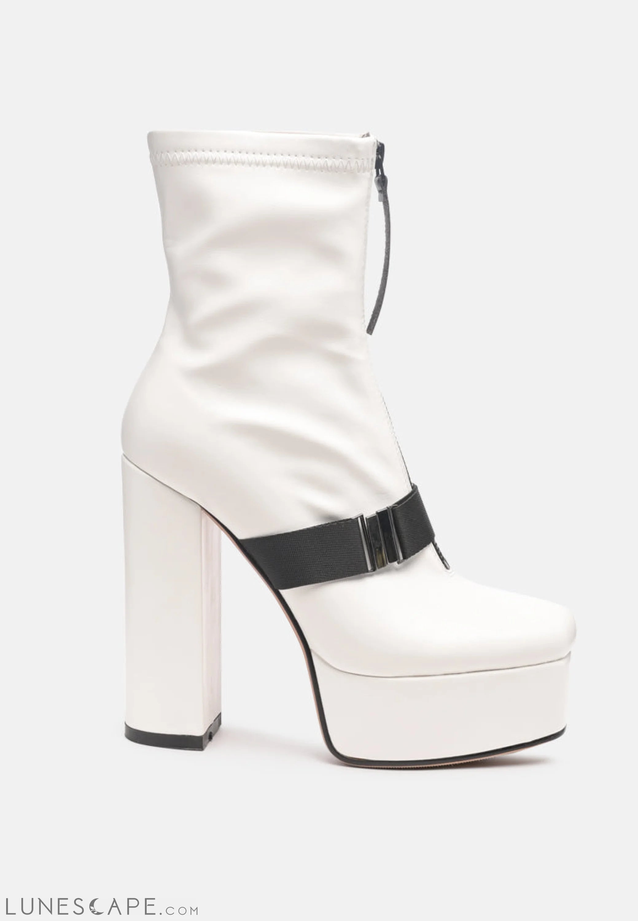 Boomer Chunky High Block Heel Boots LUNESCAPE