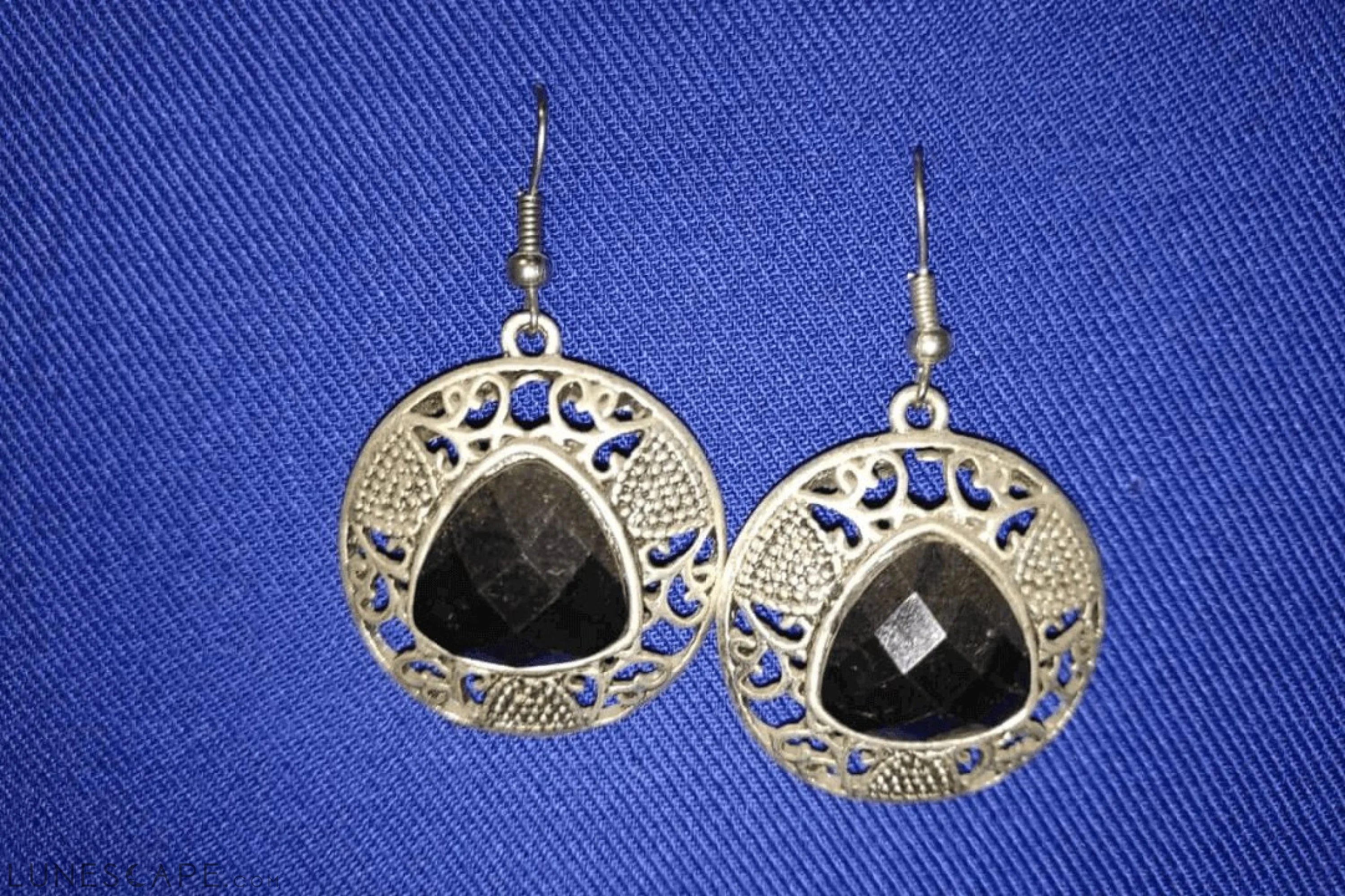 Boucles d'Oreilles Azgar Black & Silver Amazigh Dangle Earrings LUNESCAPE