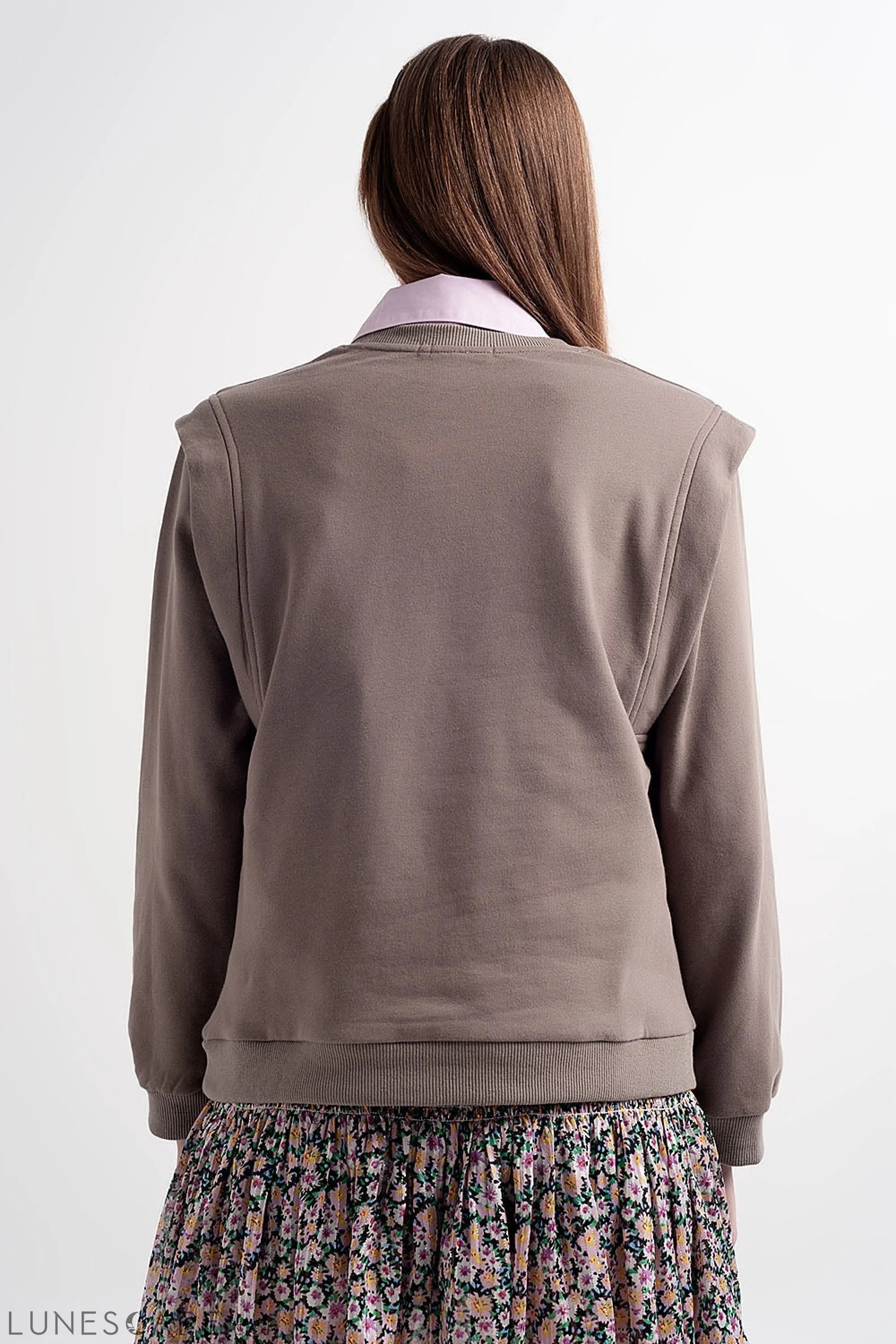 Boyfriend Sweatshirt With Shoulder Details in Gray LUNESCAPE