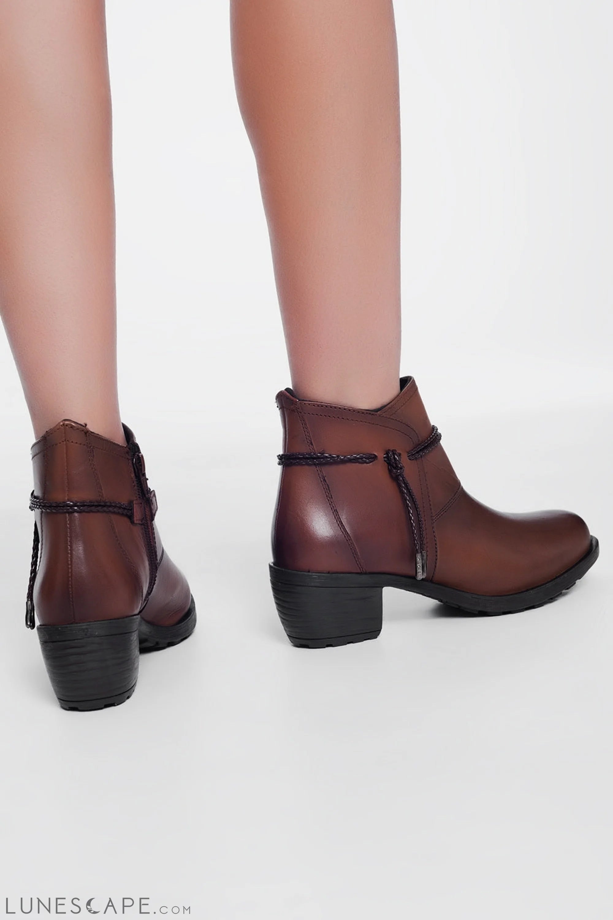 Brown Blocked Mid Heeled Ankle Boots With Round Toe LUNESCAPE