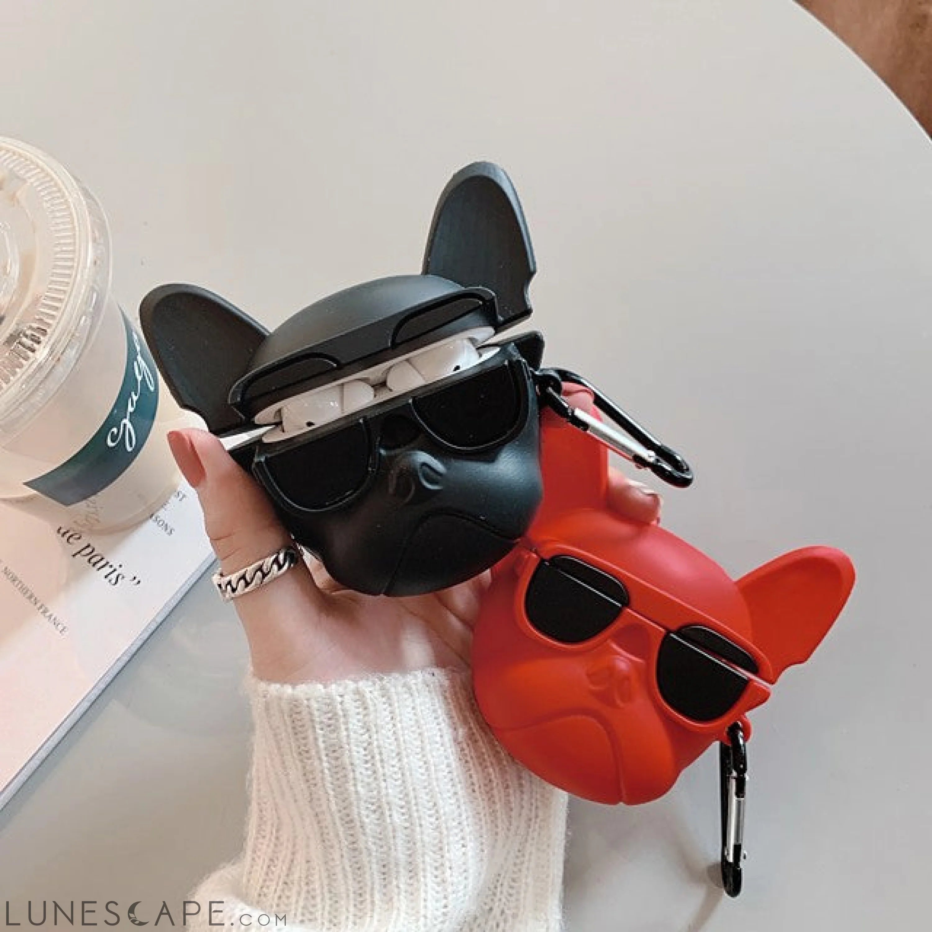 Bulldog AirPods Pro LUNESCAPE