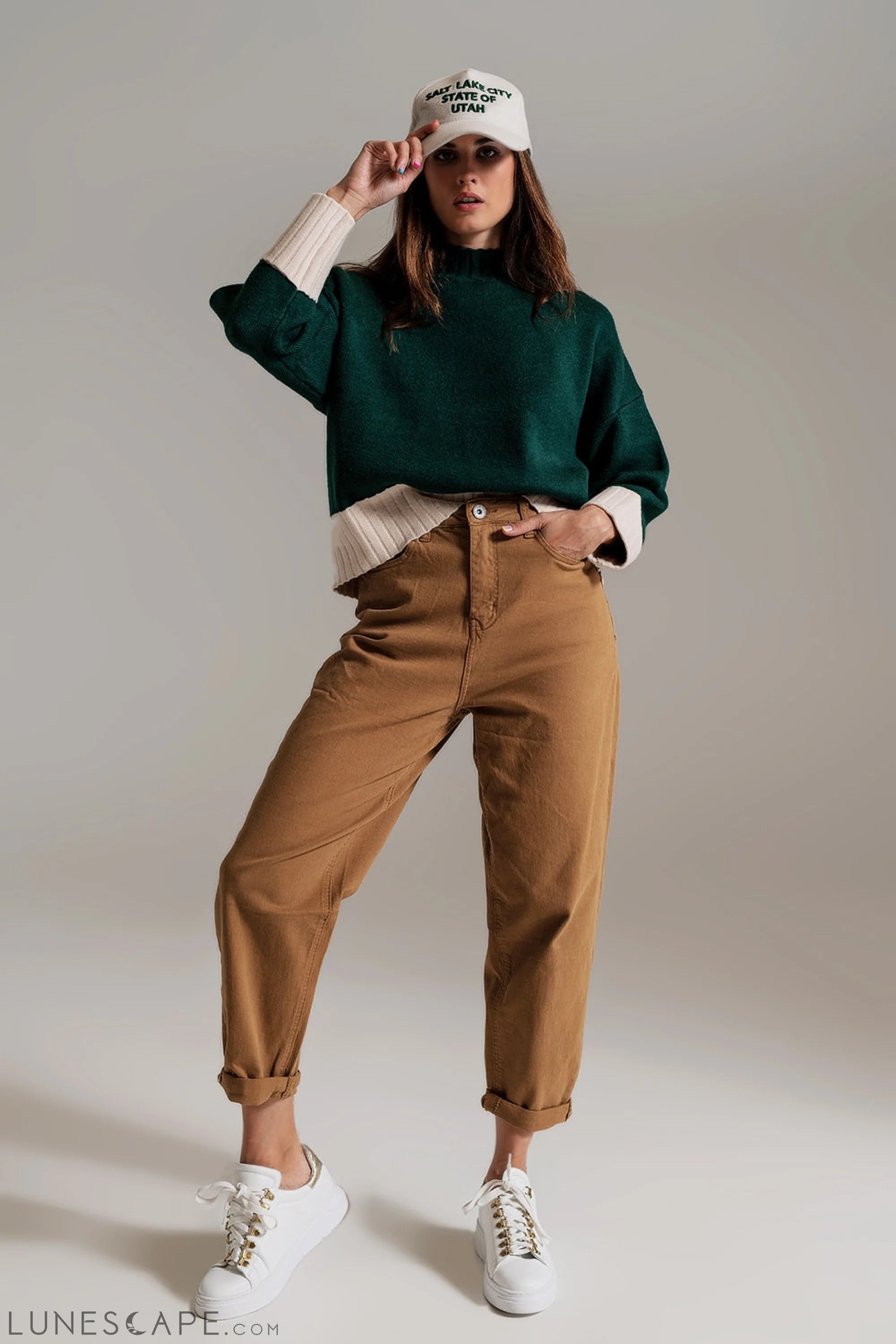 Camel Relaxed Pants With Pocket Detail at the Waist LUNESCAPE