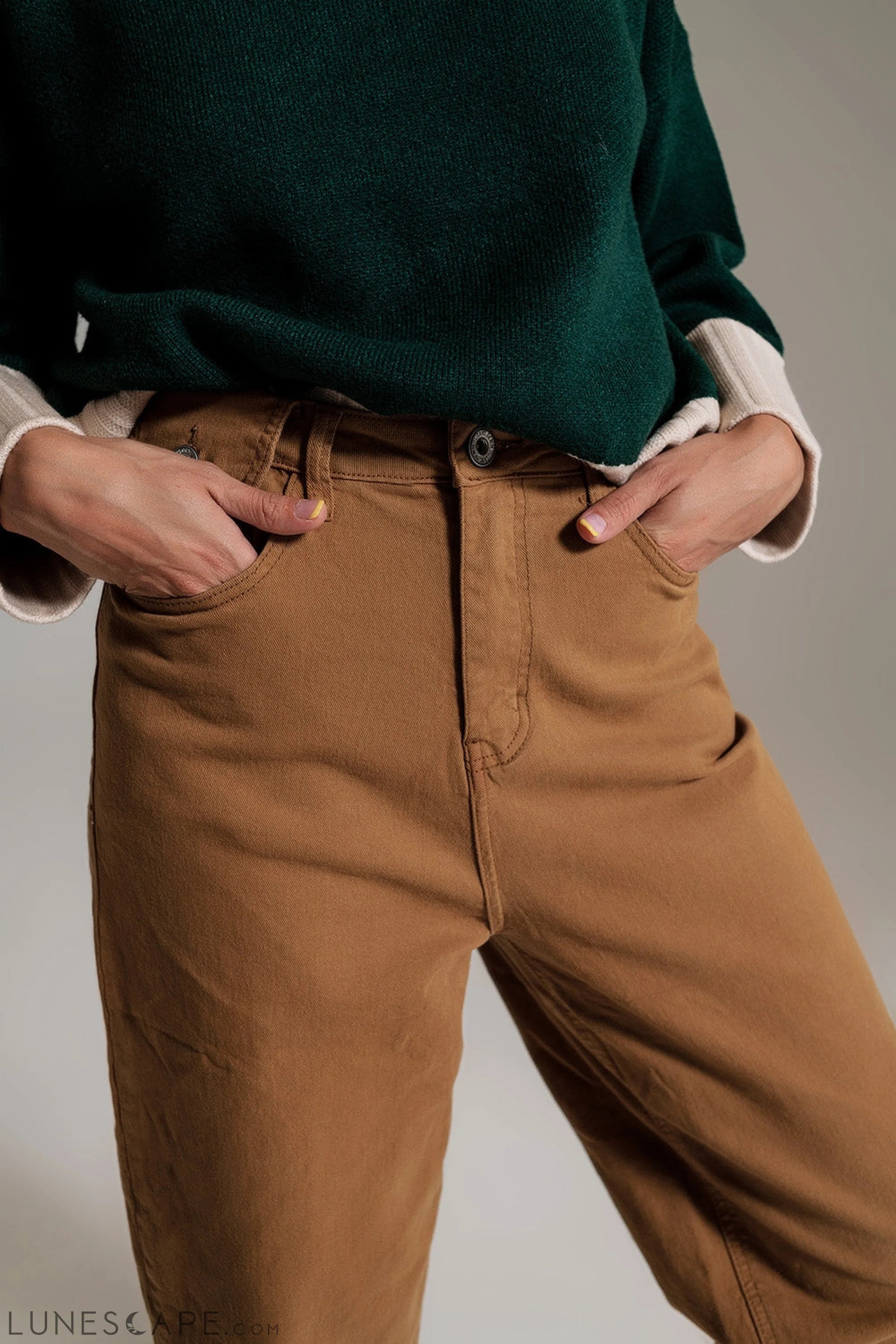 Camel Relaxed Pants With Pocket Detail at the Waist LUNESCAPE