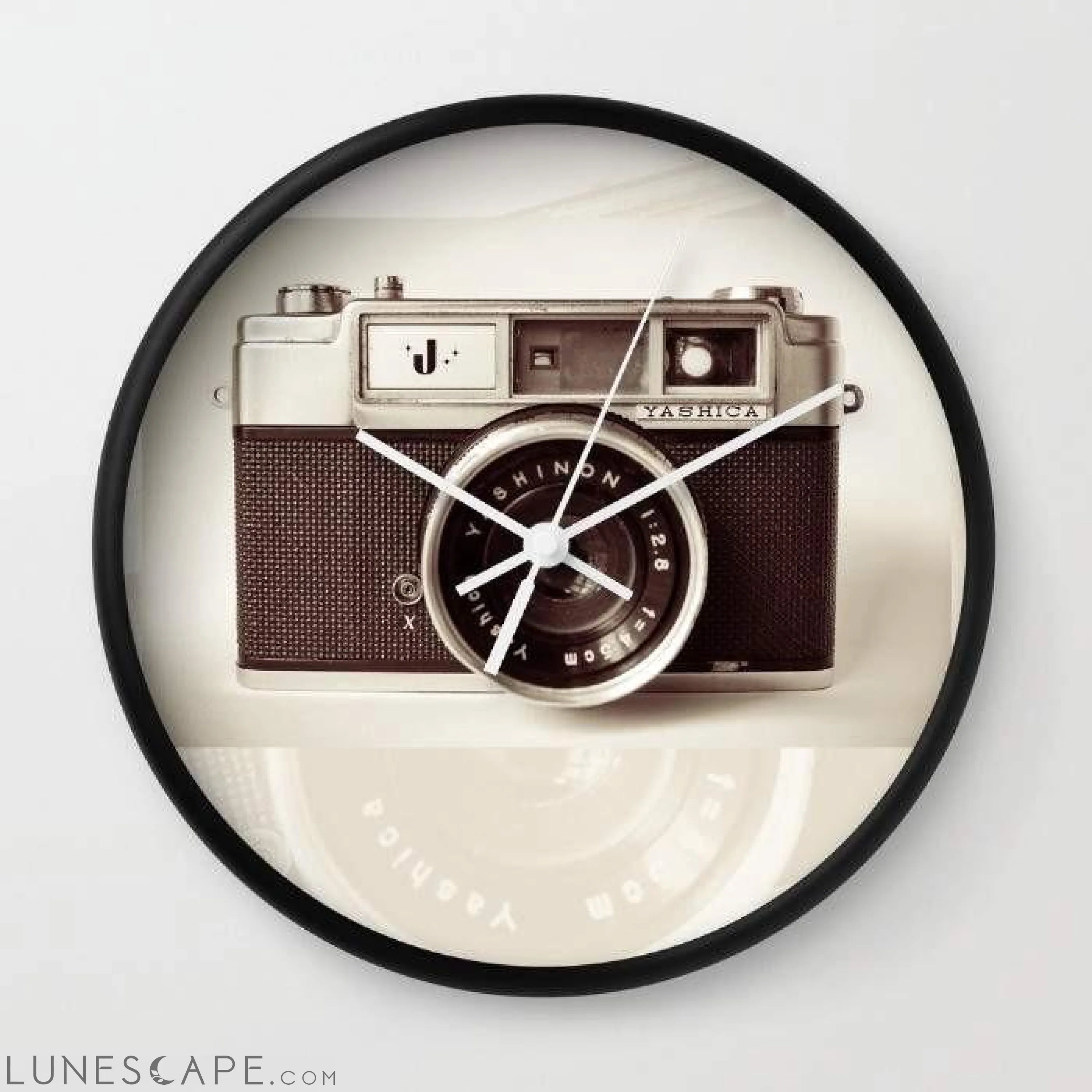Camera Wall Clock LUNESCAPE