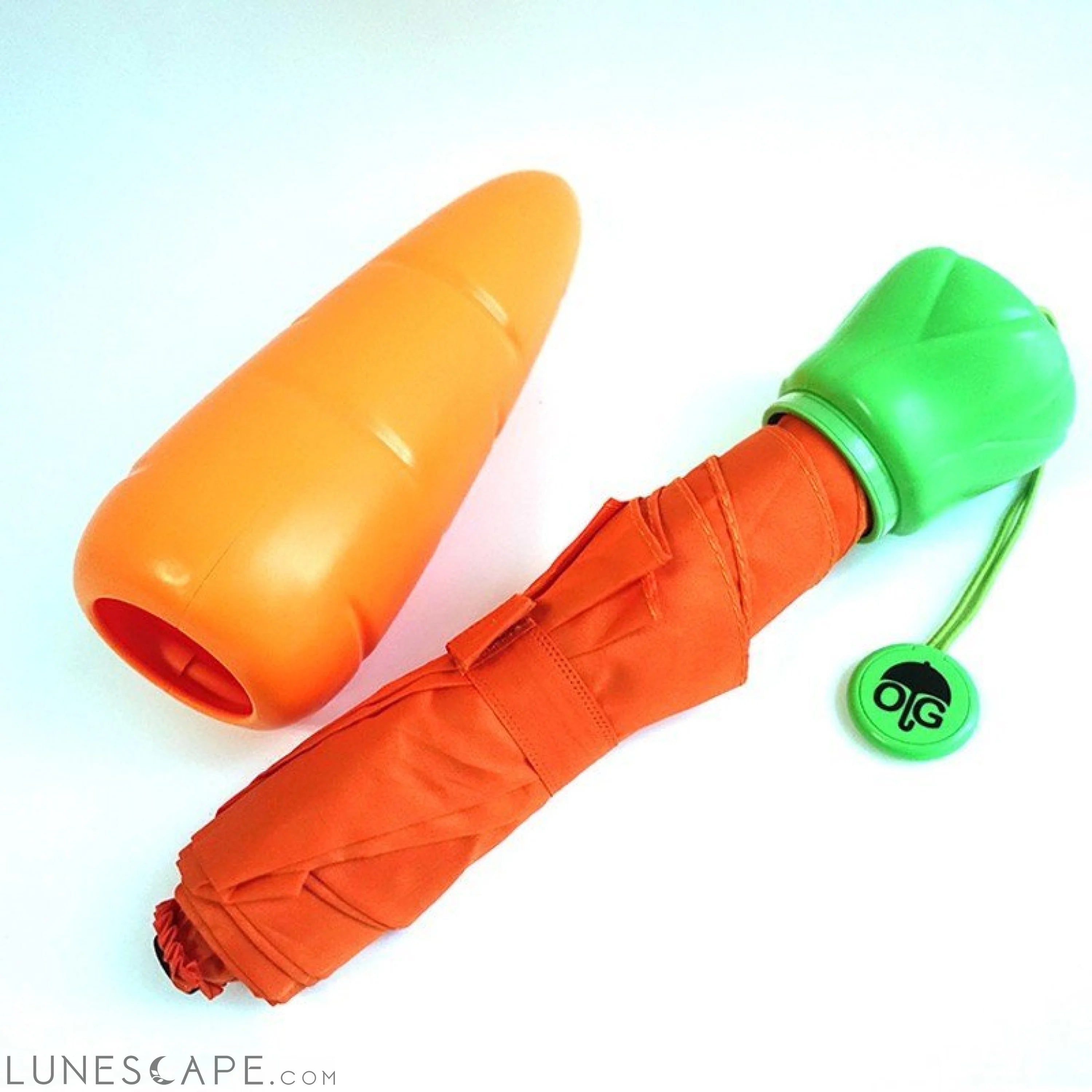 Carrot Shaped Umbrella LUNESCAPE