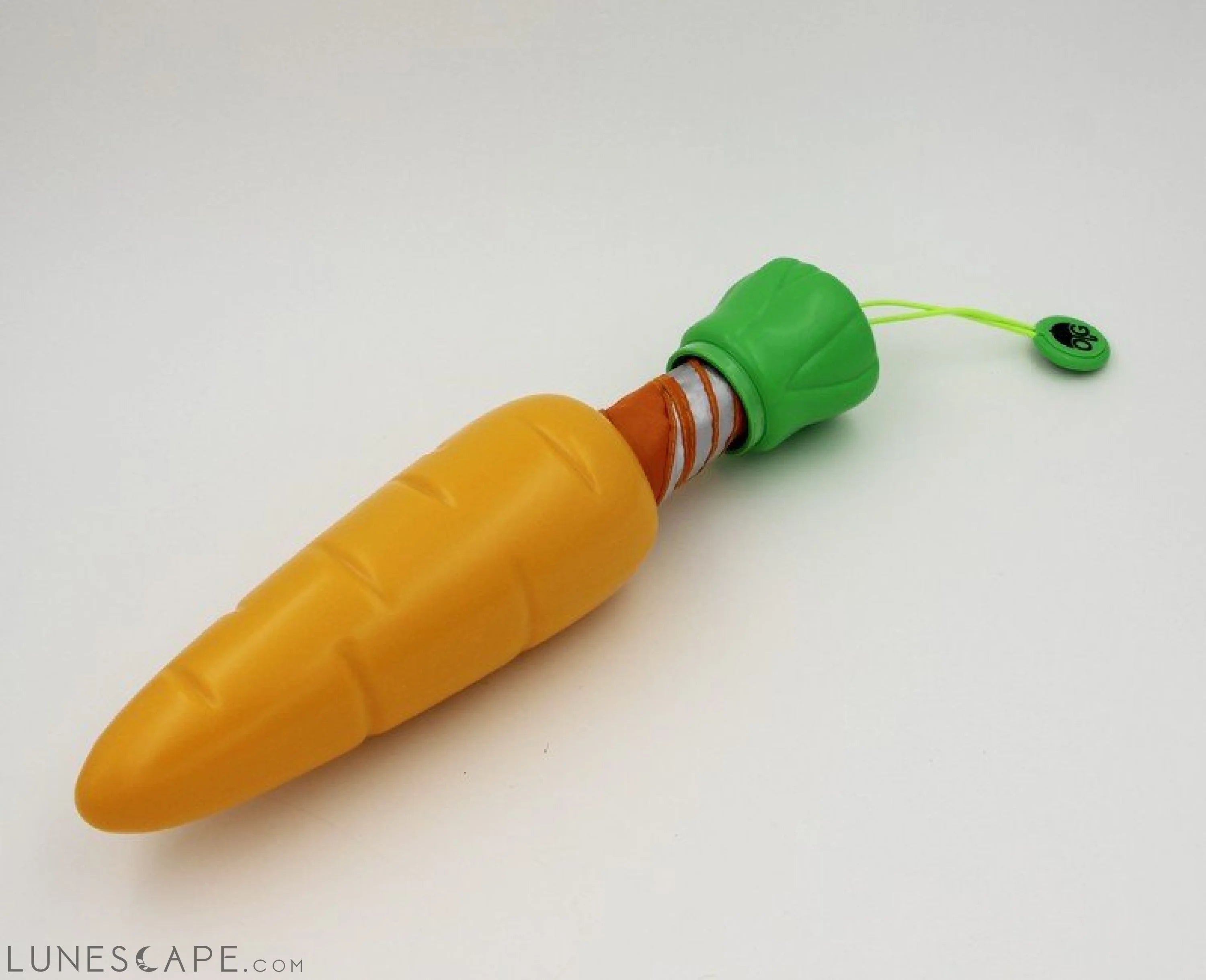 Carrot Shaped Umbrella LUNESCAPE