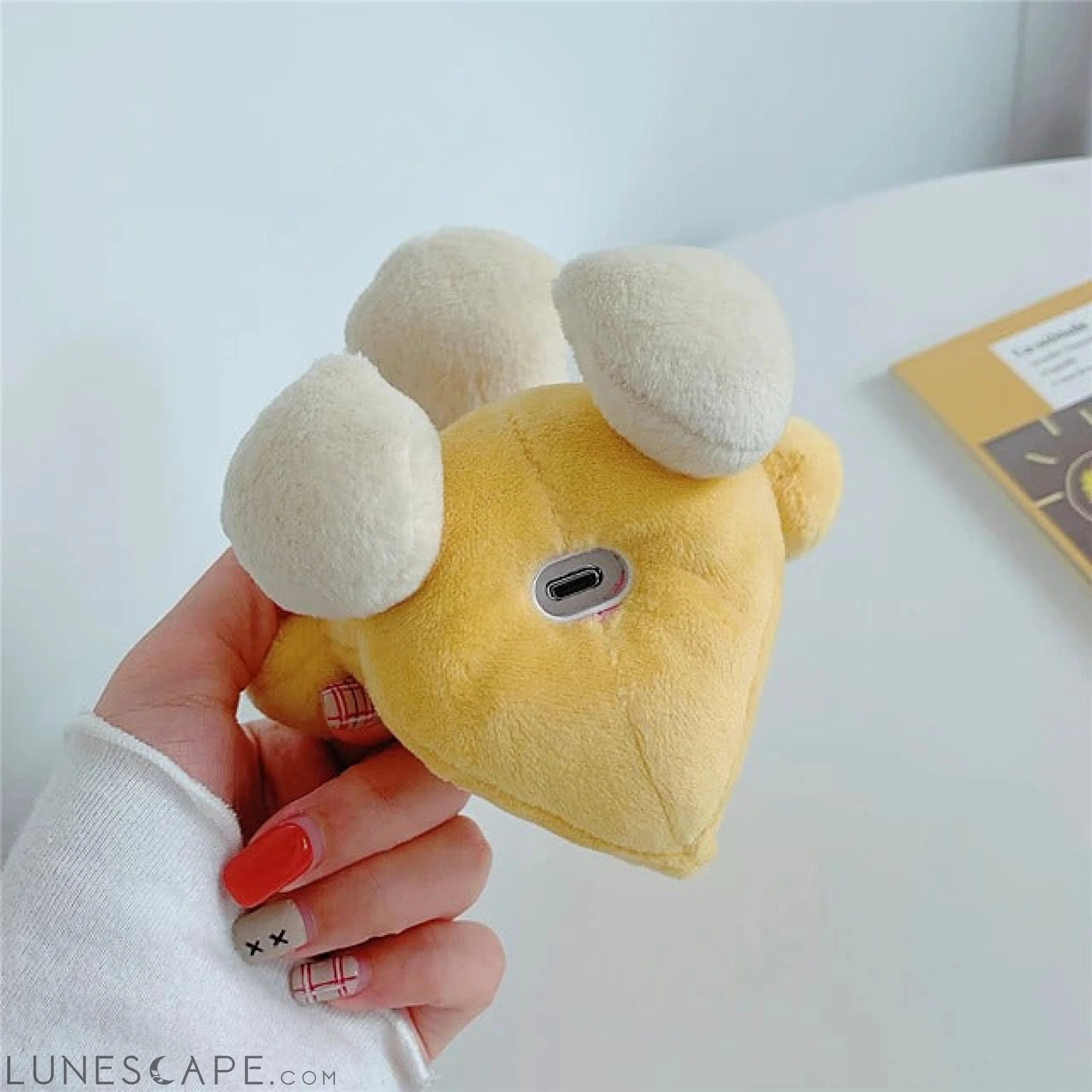 Case for  AirPods lovely Reachable duck LUNESCAPE