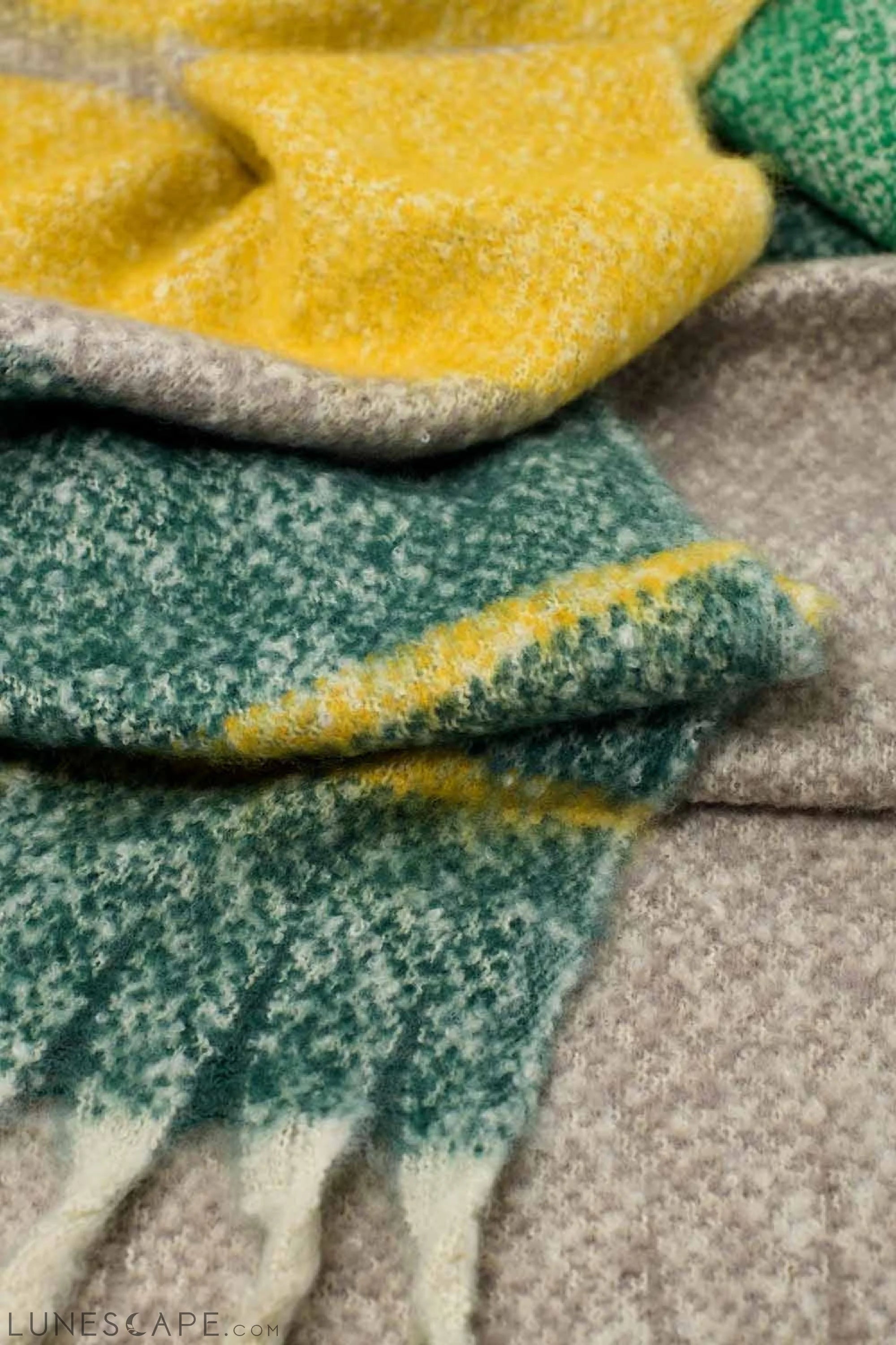 Chunky Scarf With Stripe Design in Green and Yellow LUNESCAPE
