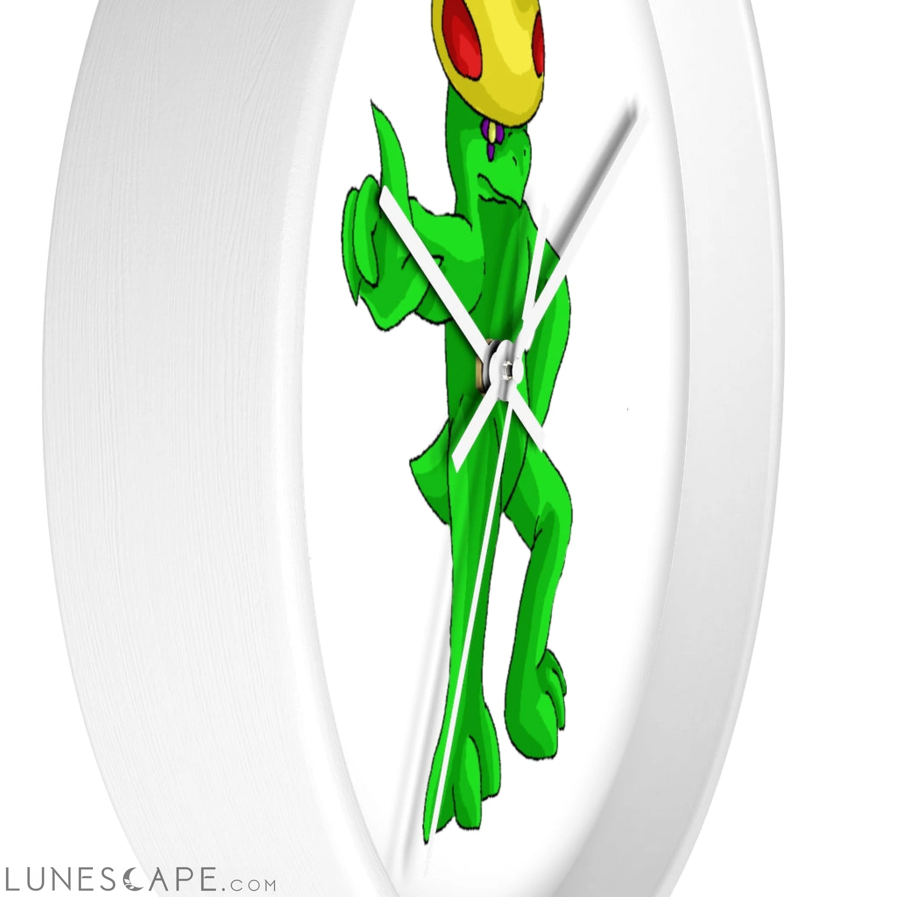 Clawmep Wall clock LUNESCAPE