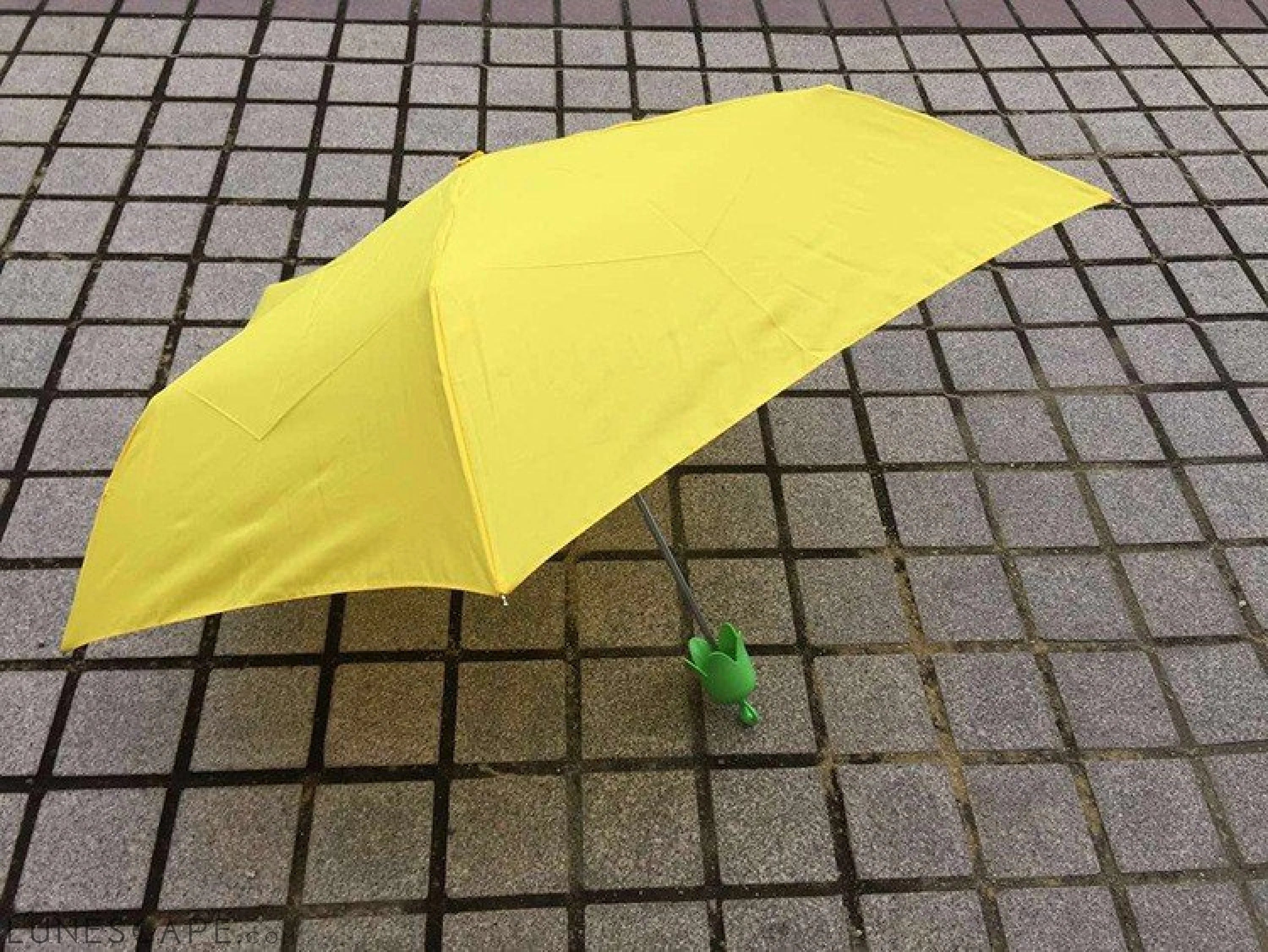 Corn Shaped Umbrella LUNESCAPE