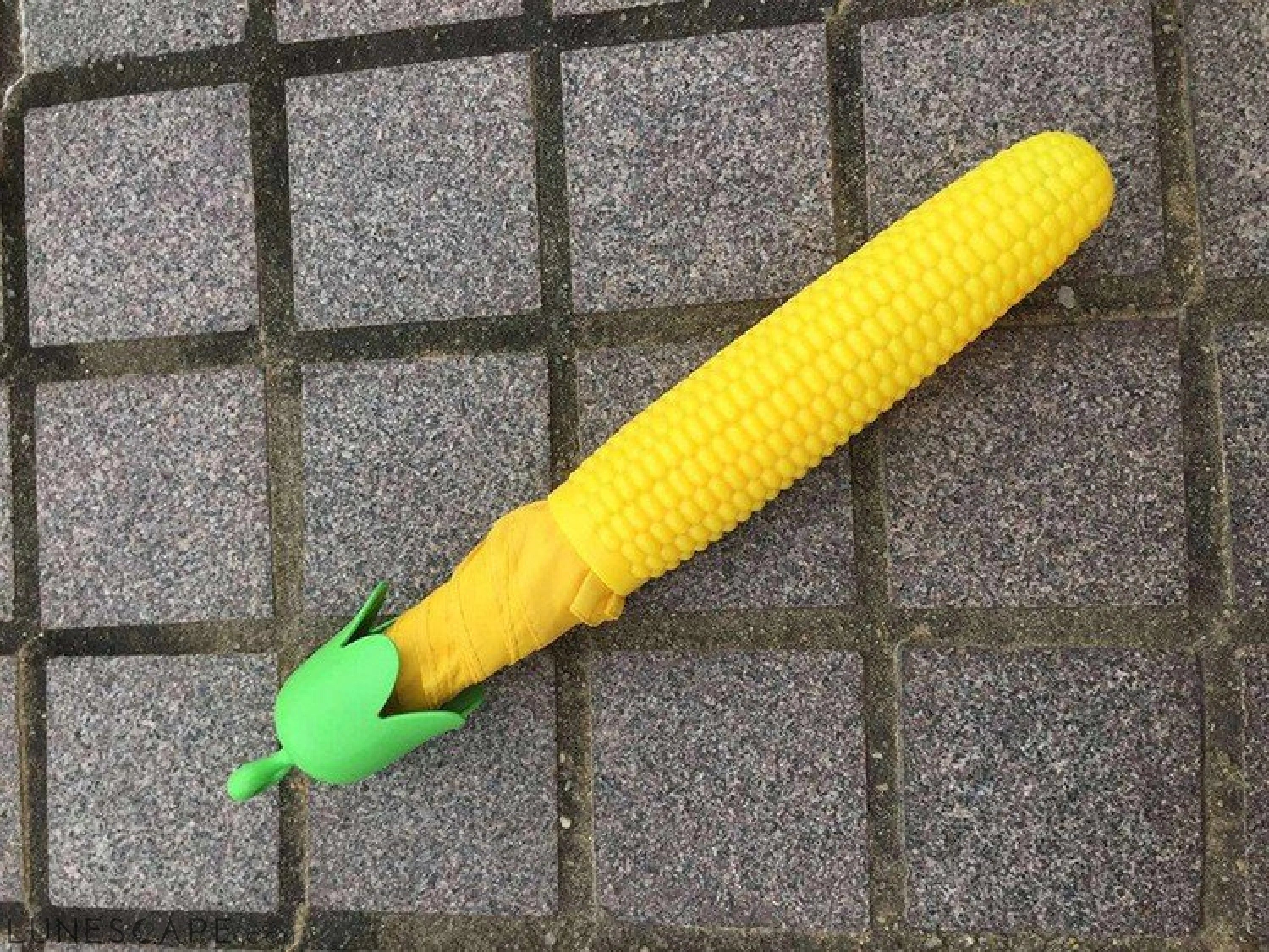 Corn Shaped Umbrella LUNESCAPE