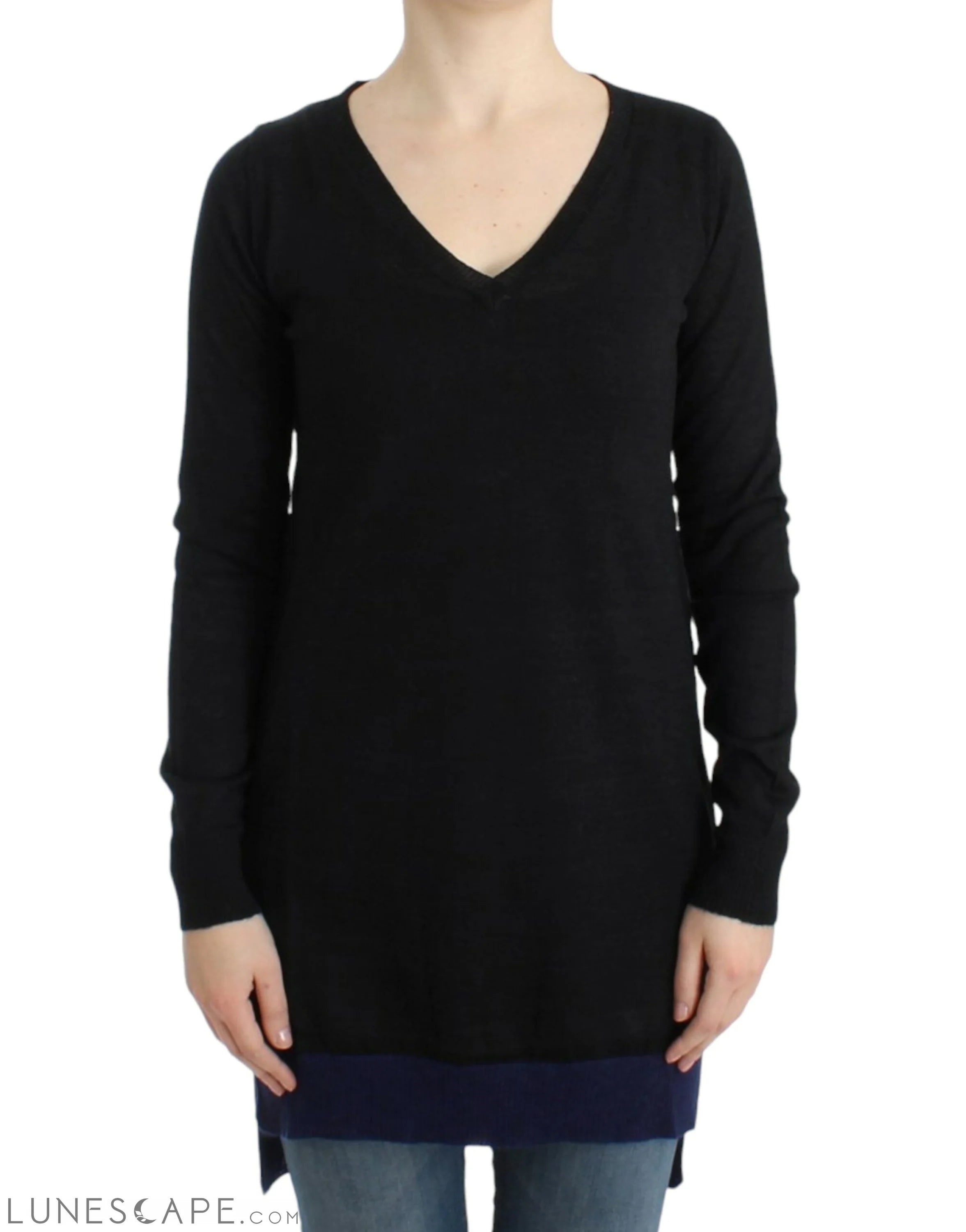 Costume National Elegant V-Neck Lightweight Sweater LUNESCAPE