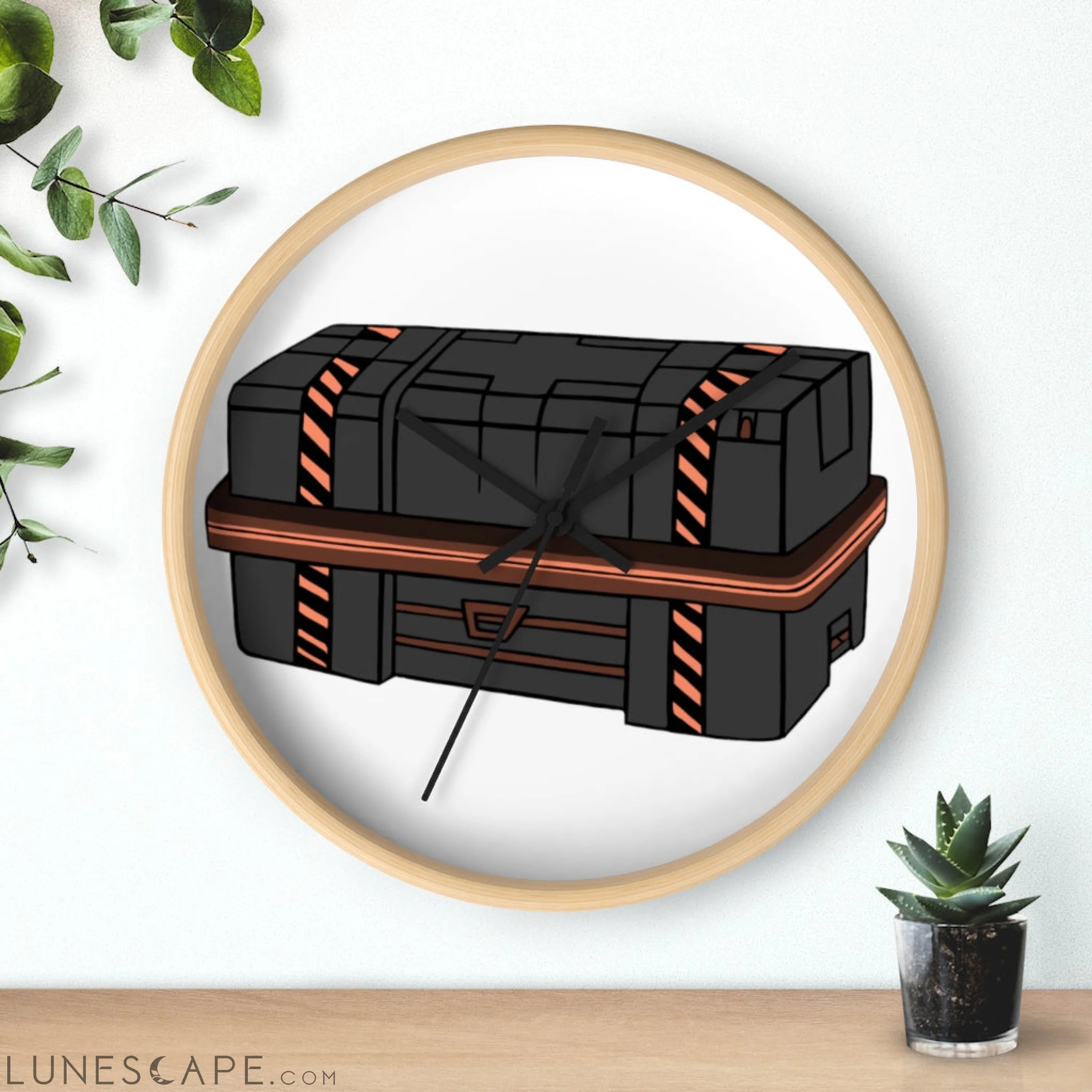 Crate Wall clock LUNESCAPE