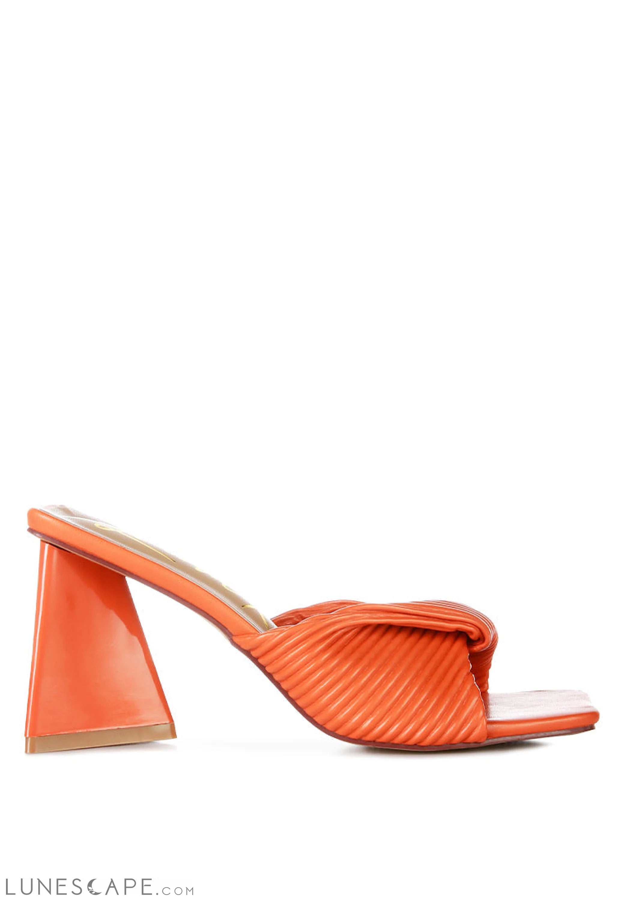 Cupid Kiss Pleated Twist Strap Sandals LUNESCAPE