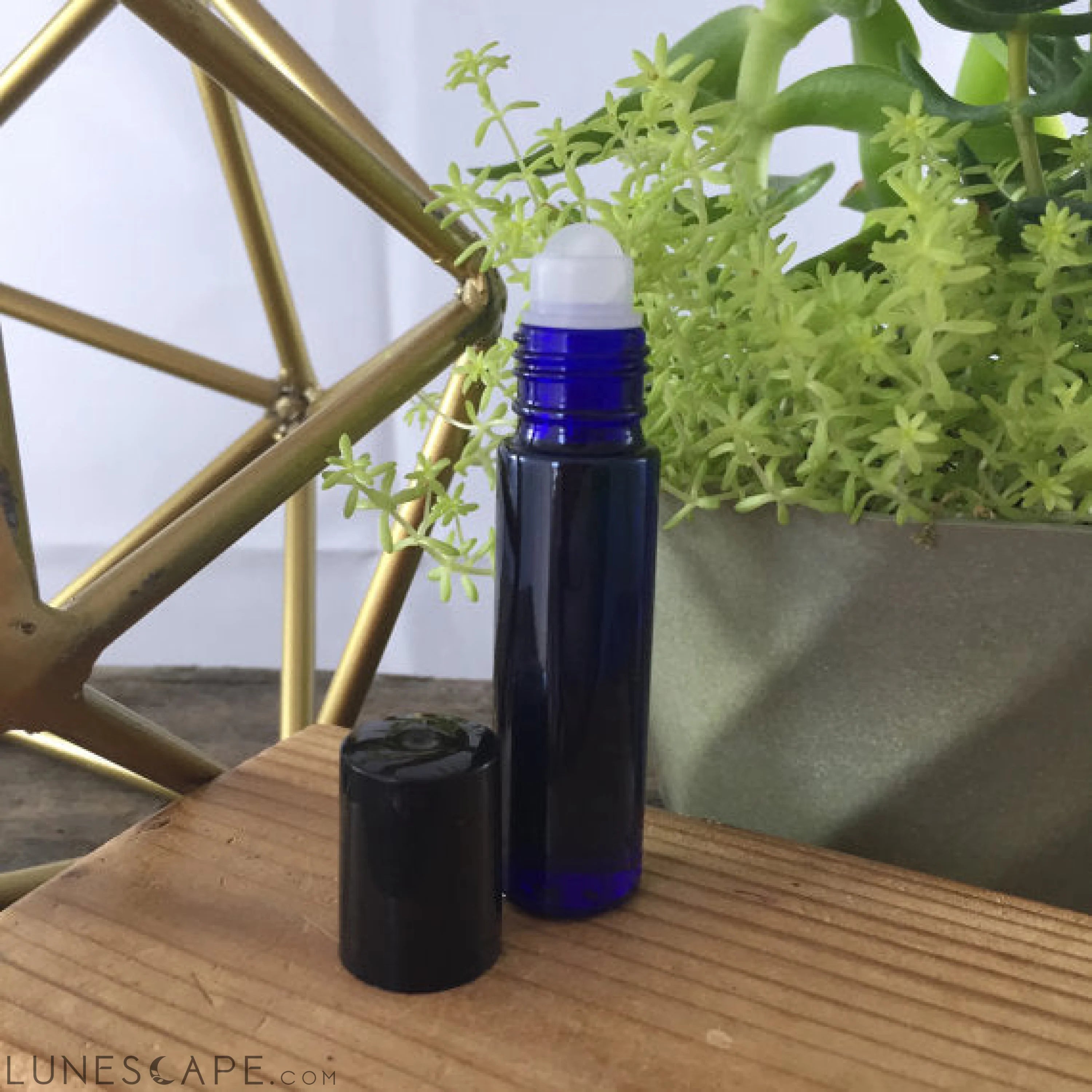 Custom Perfume Oil Organic Essential Oil LUNESCAPE
