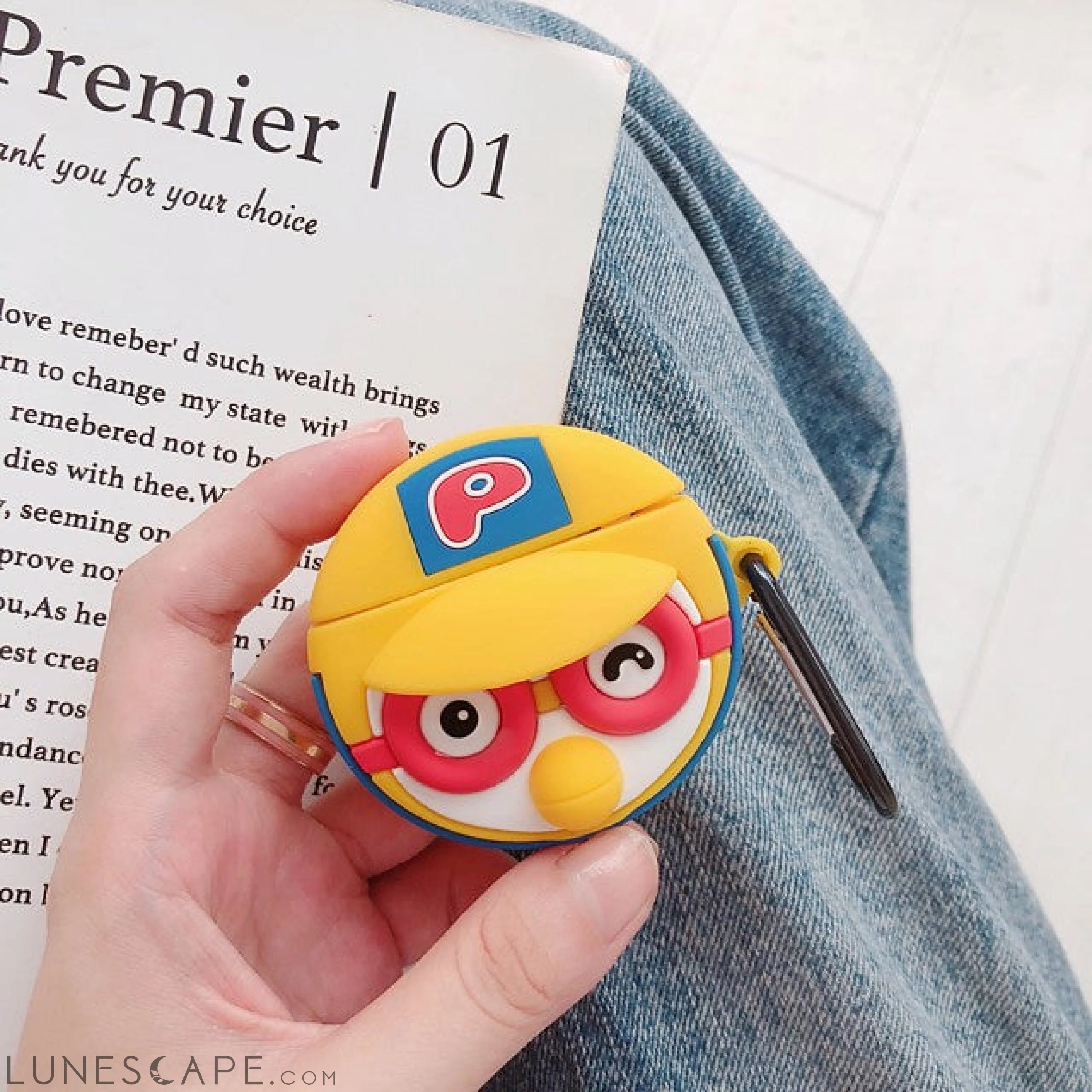 Cute Pengu Penguin AirPods Case LUNESCAPE
