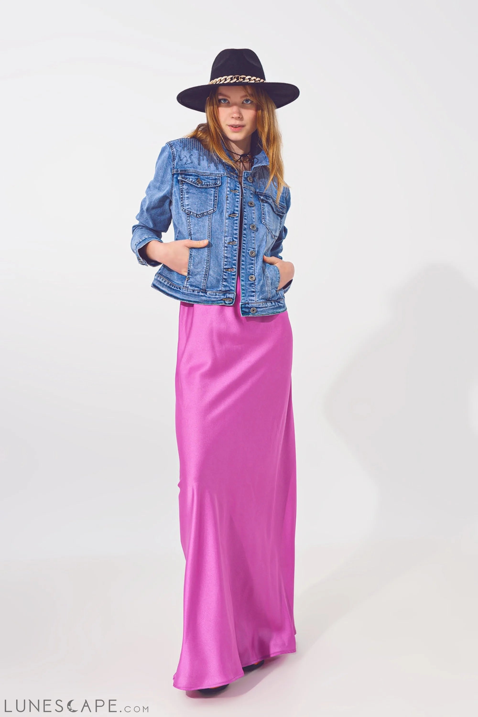 Denim Jacket in Light Blue Wash With Sequin Detail LUNESCAPE