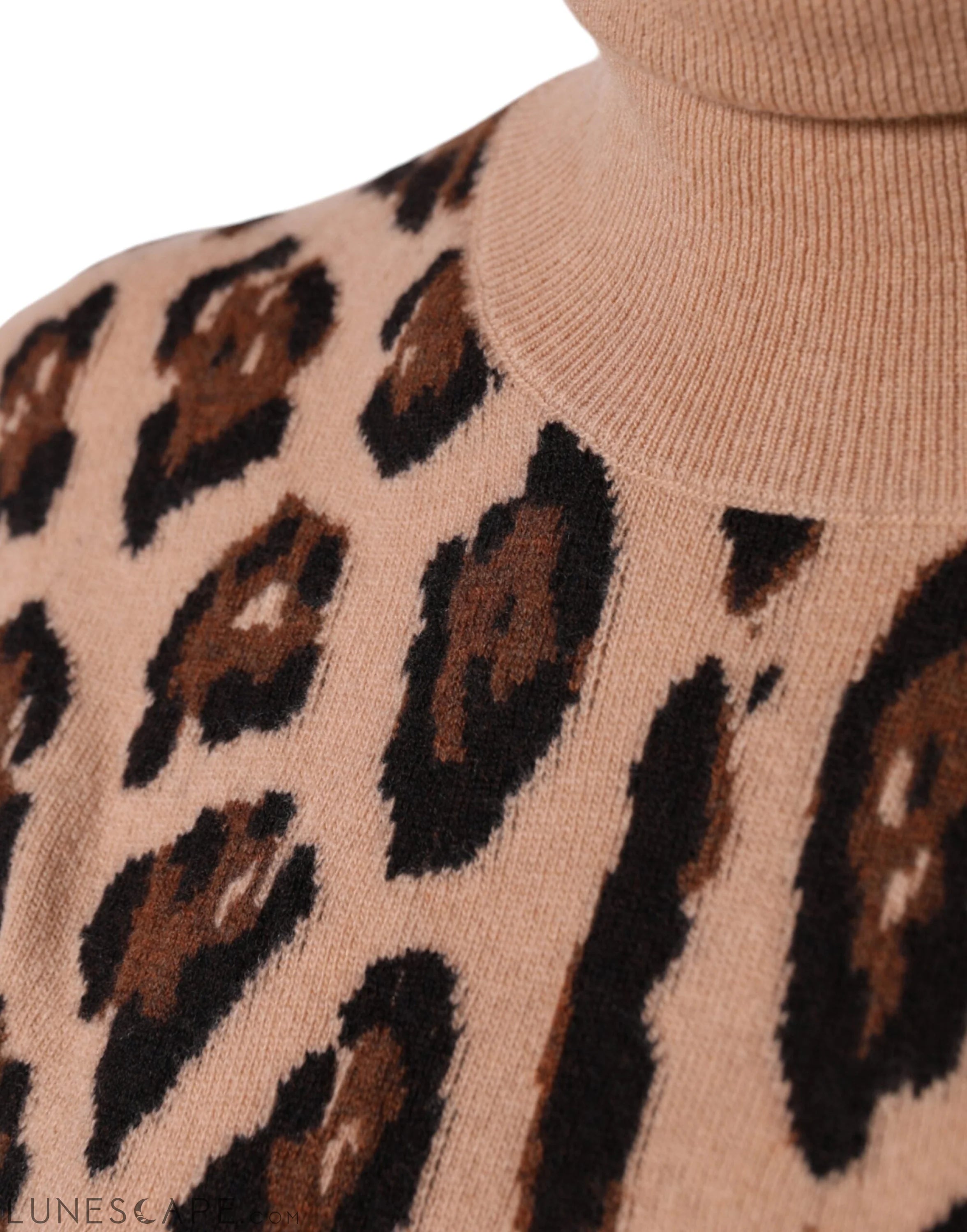 Dolce & Gabbana Beige Leopard Print Wool Turtleneck Top LUNESCAPE