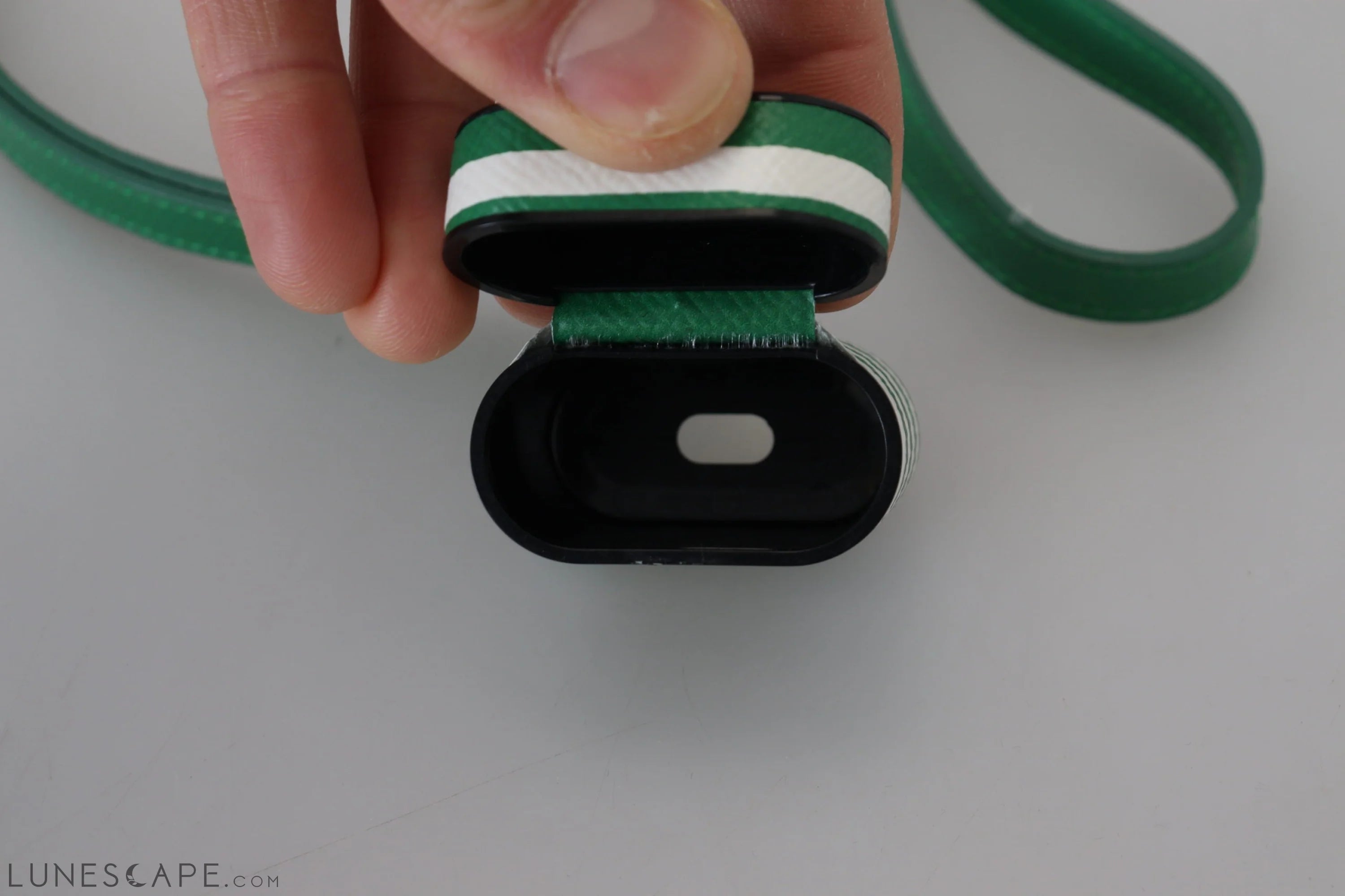 Dolce & Gabbana Elegant Leather Airpods Case - Lush Green LUNESCAPE