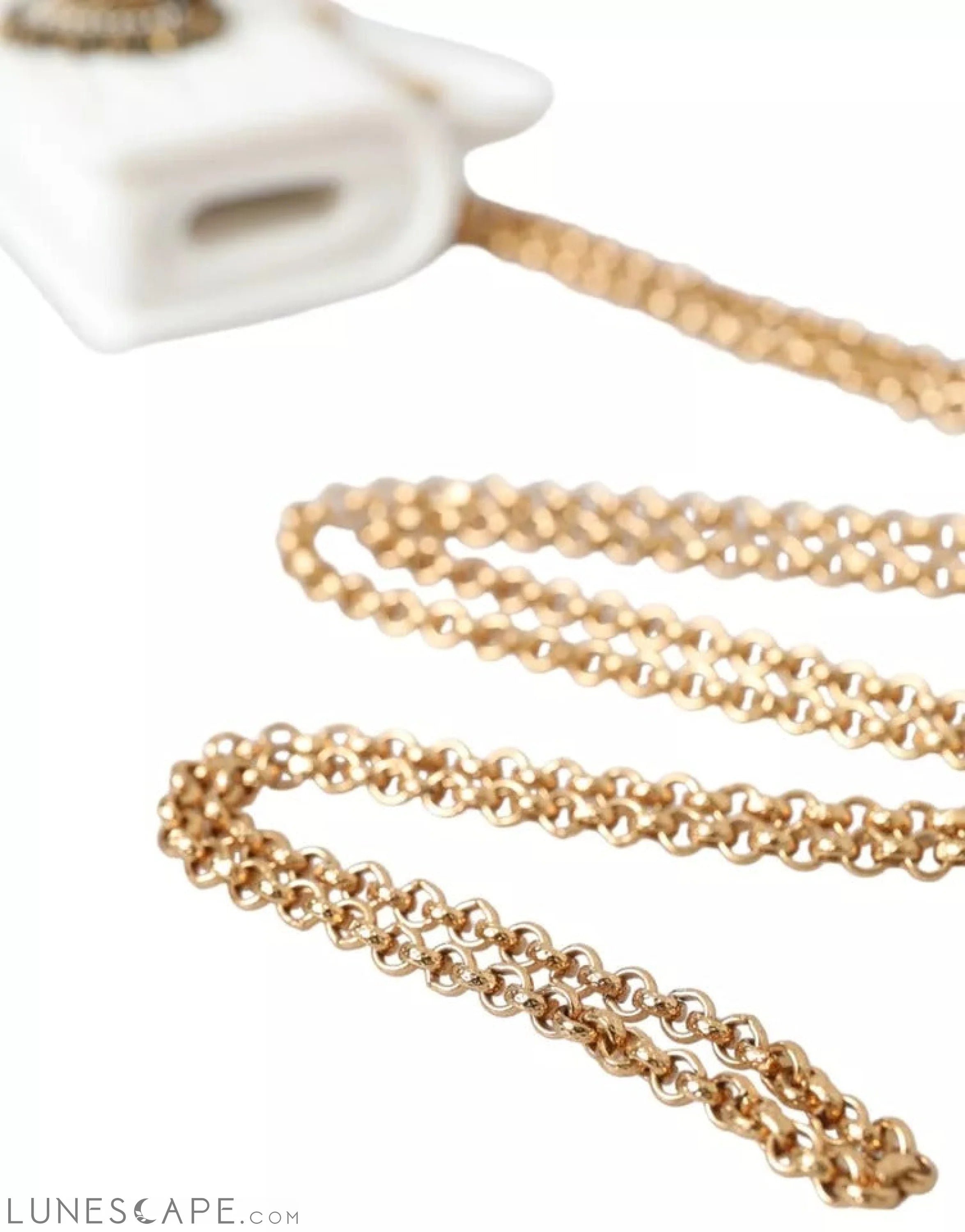 Dolce & Gabbana White Silicone Devotion Heart Bag Gold Chain Hand Airpods Case LUNESCAPE