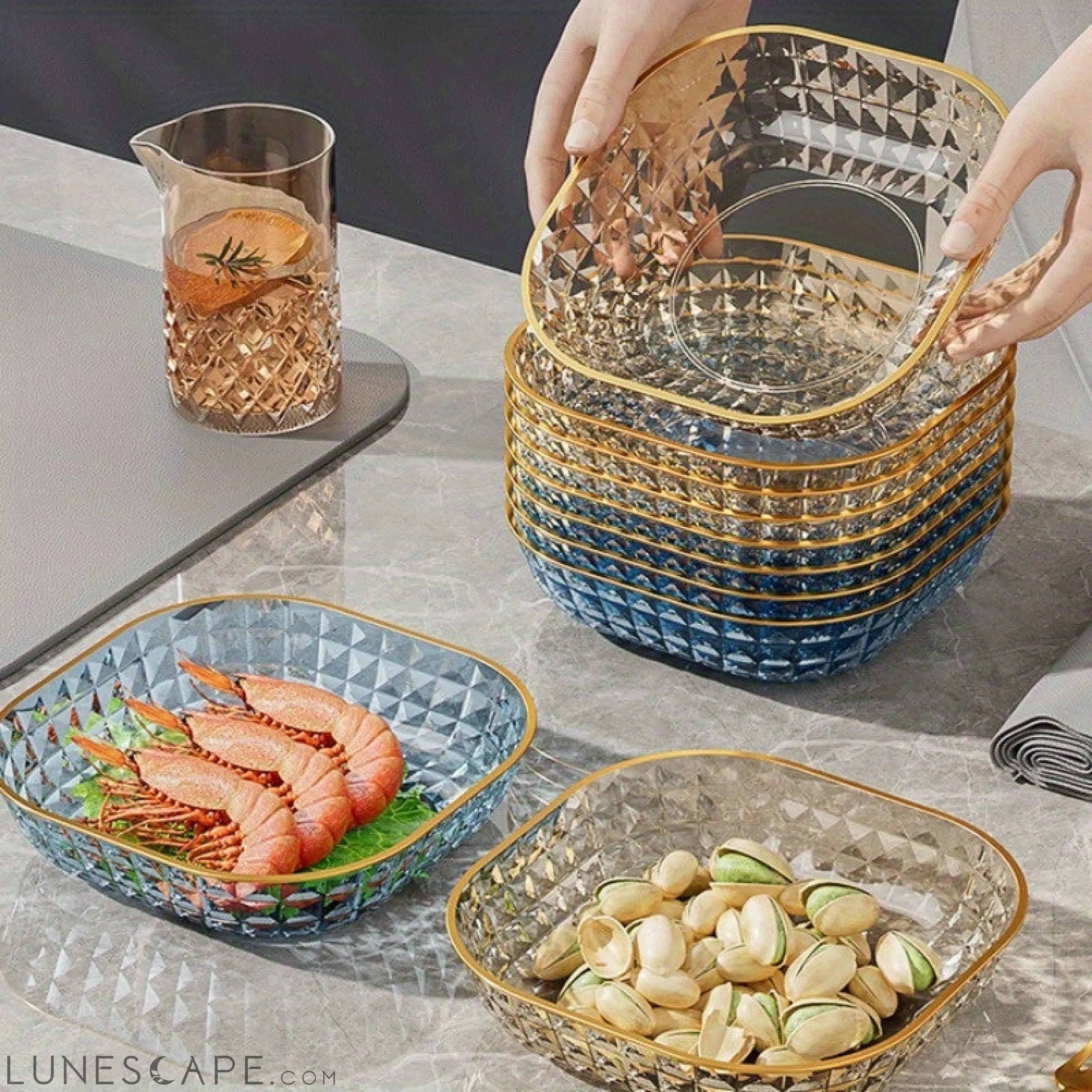 Elegant 4Piece Fruit and Dessert Bowl Set with Gold Rim LUNESCAPE