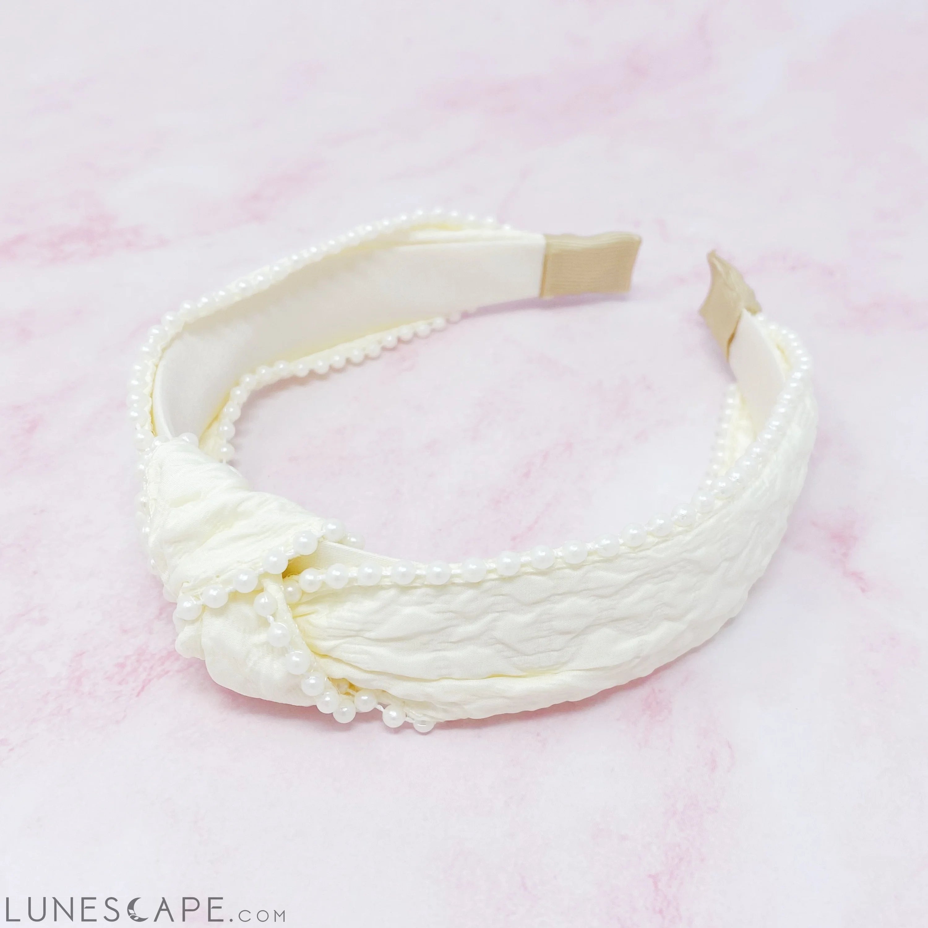 Elegant Knot Pearl Embellished Headband LUNESCAPE