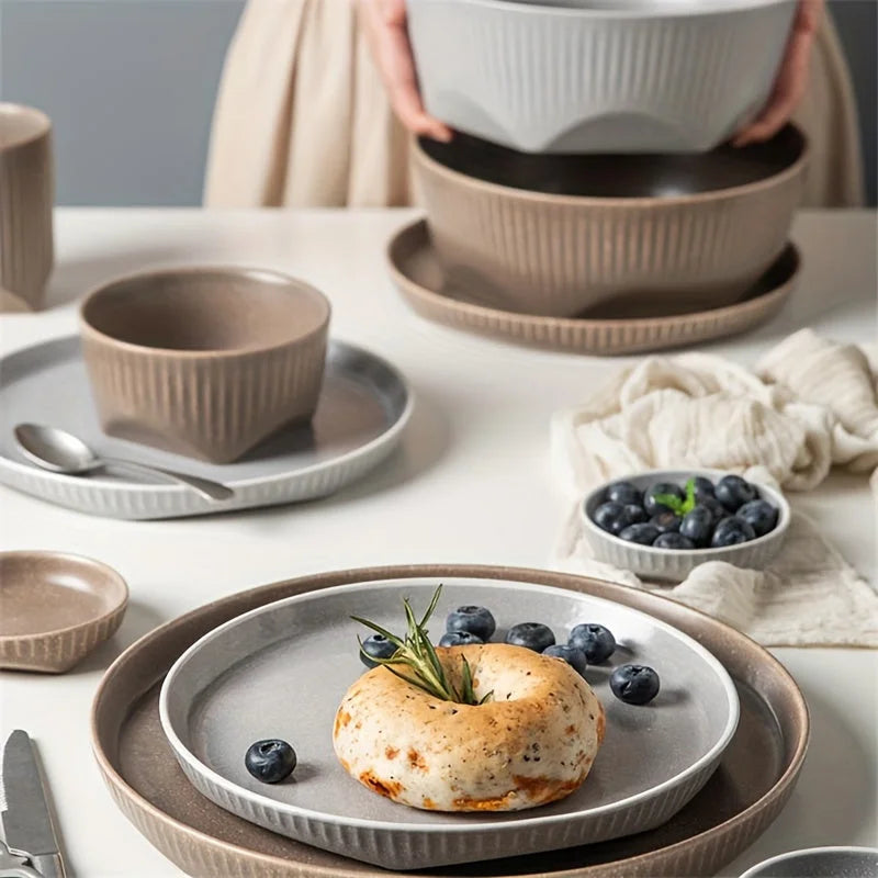 Elegant Mist Gray Porcelain Dinner Plate Dishwasher  Microwave Safe LUNESCAPE