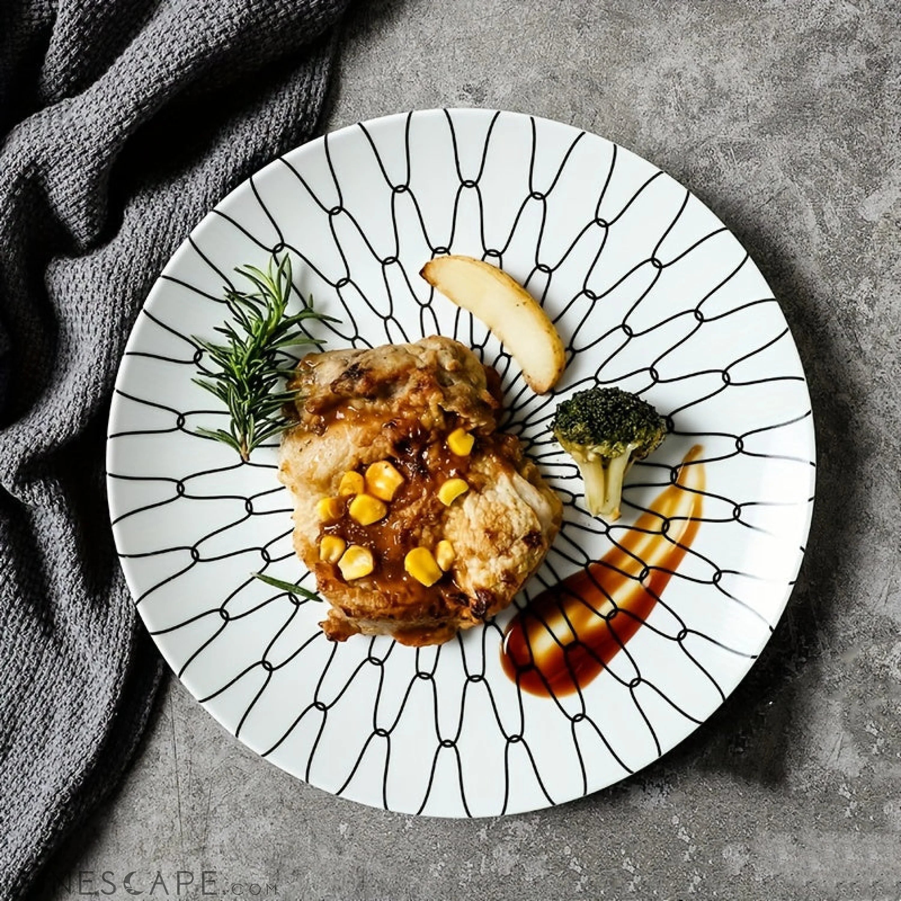 Elegant YearRound Ceramic Dinner Plate Set  4 Pieces LUNESCAPE