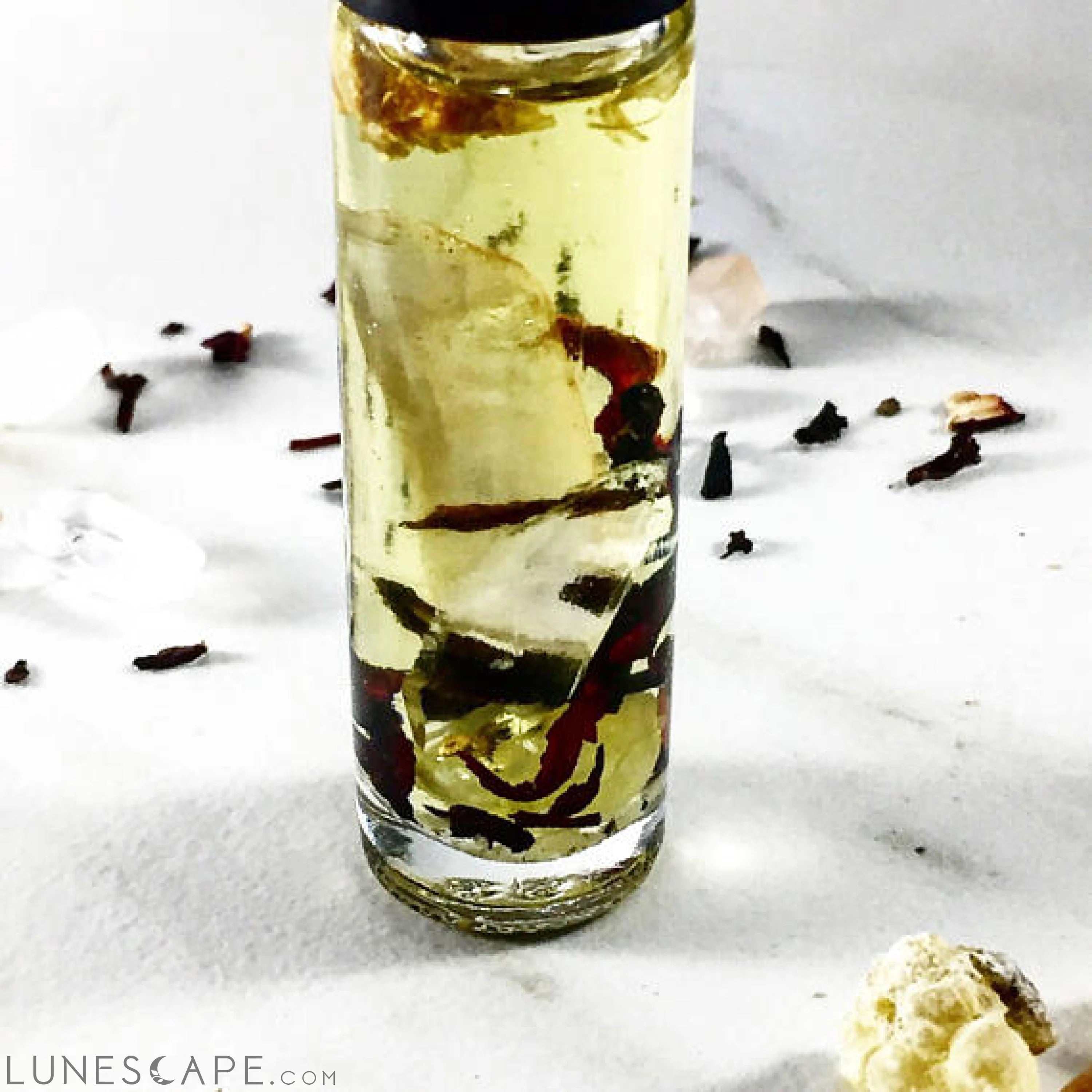 Essential Oil Blend with Crystals Frankincense LUNESCAPE