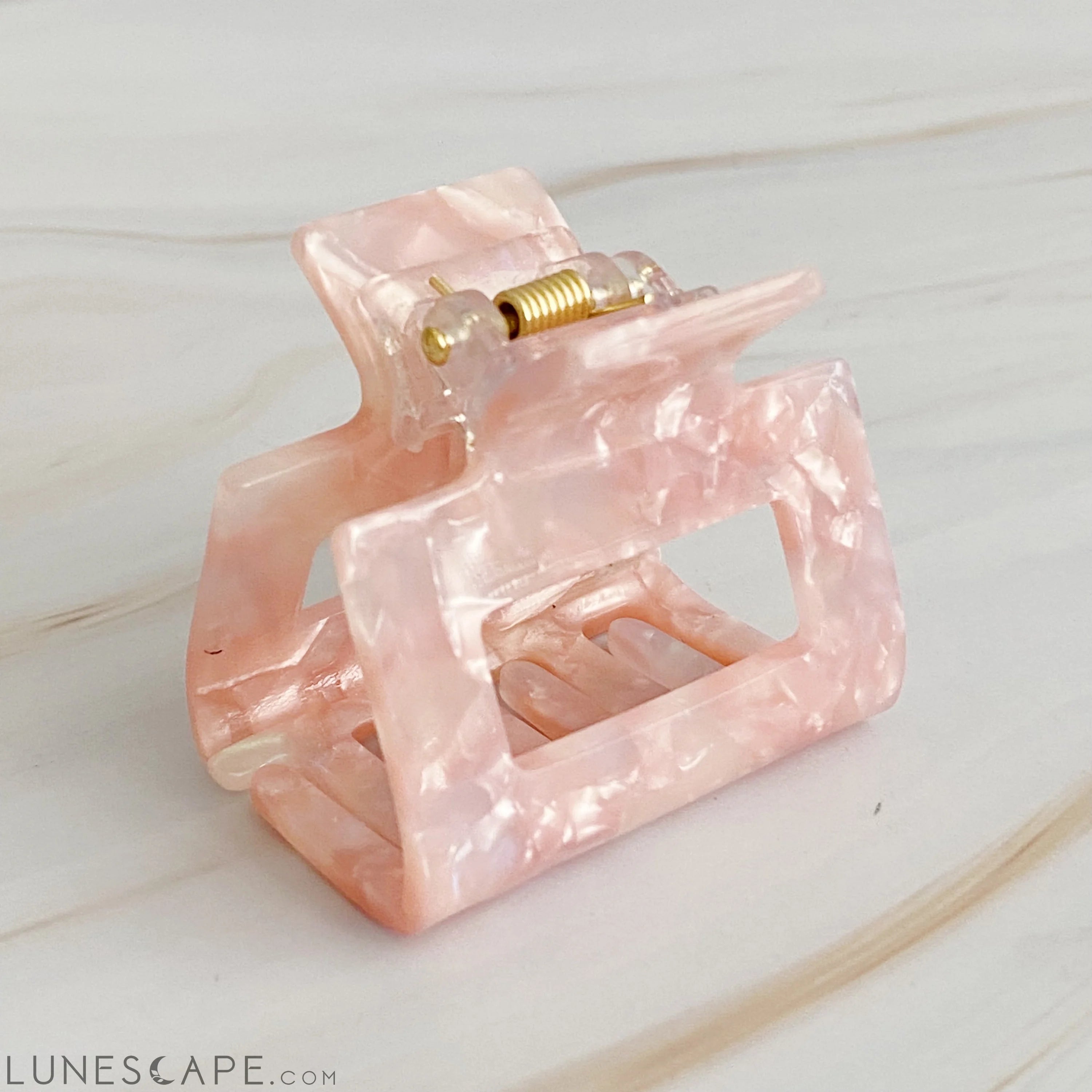 Everyday Perfect Hair Claw LUNESCAPE