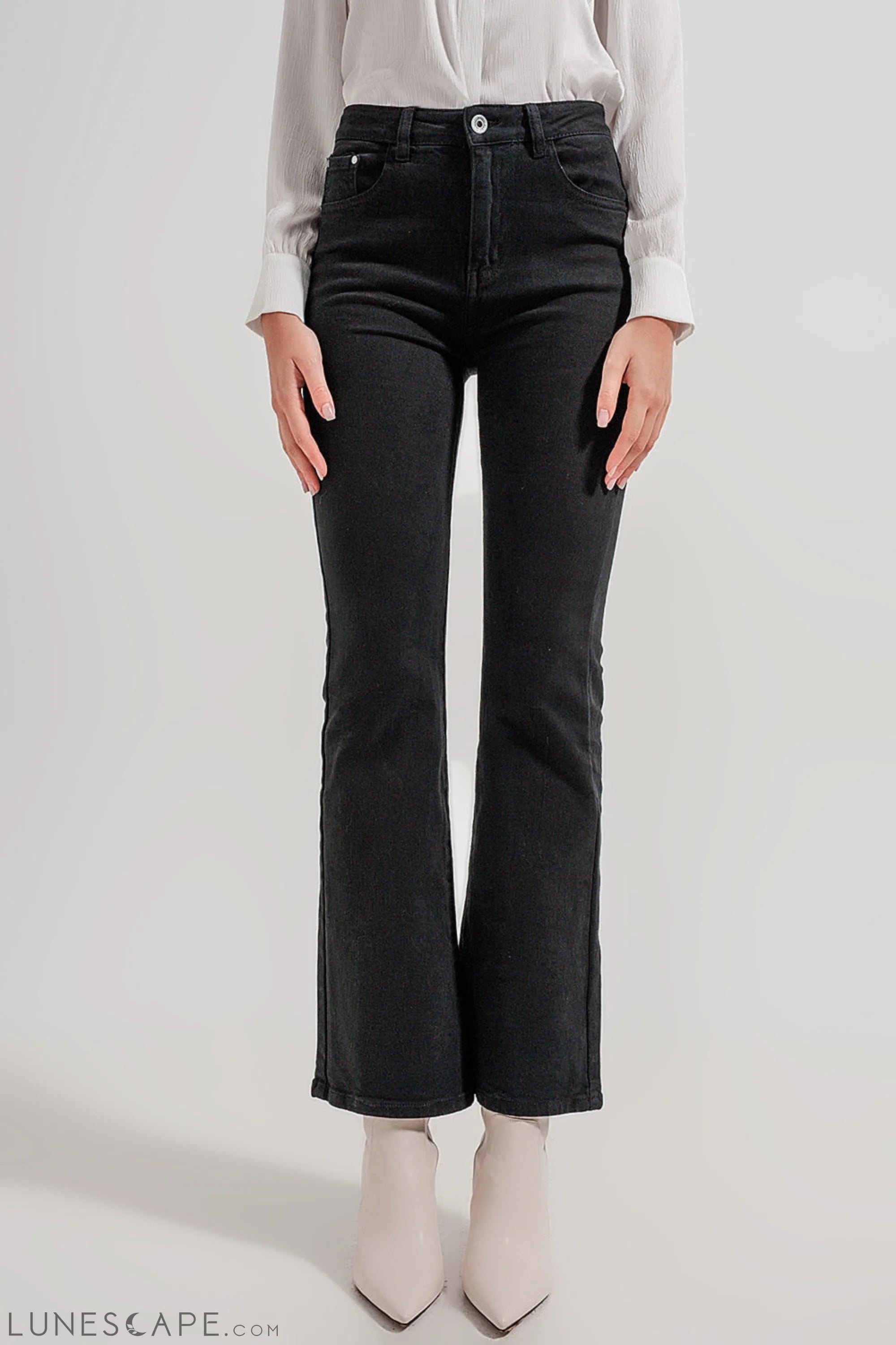 Flared Jeans in Black LUNESCAPE