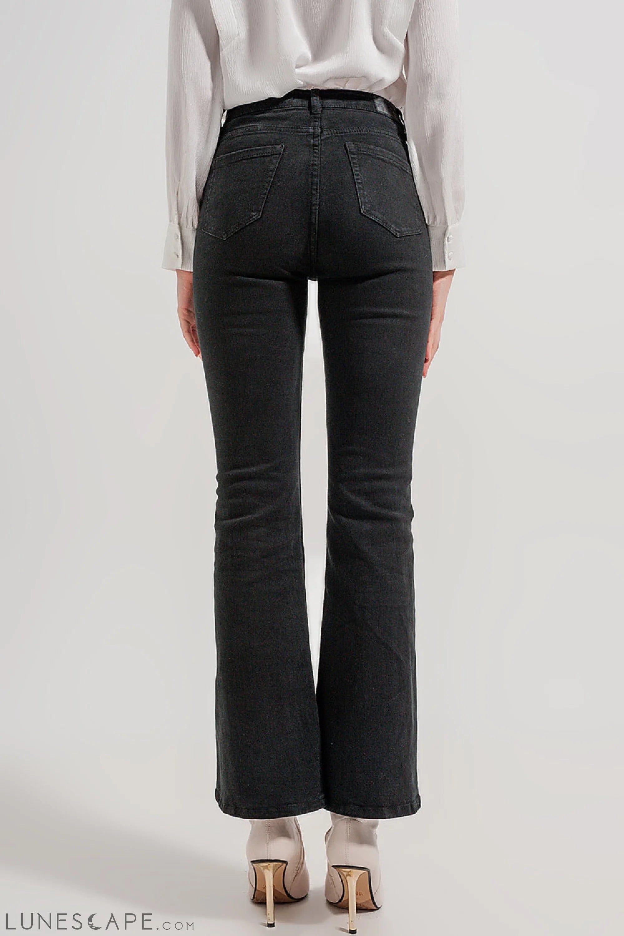 Flared Jeans in Black LUNESCAPE