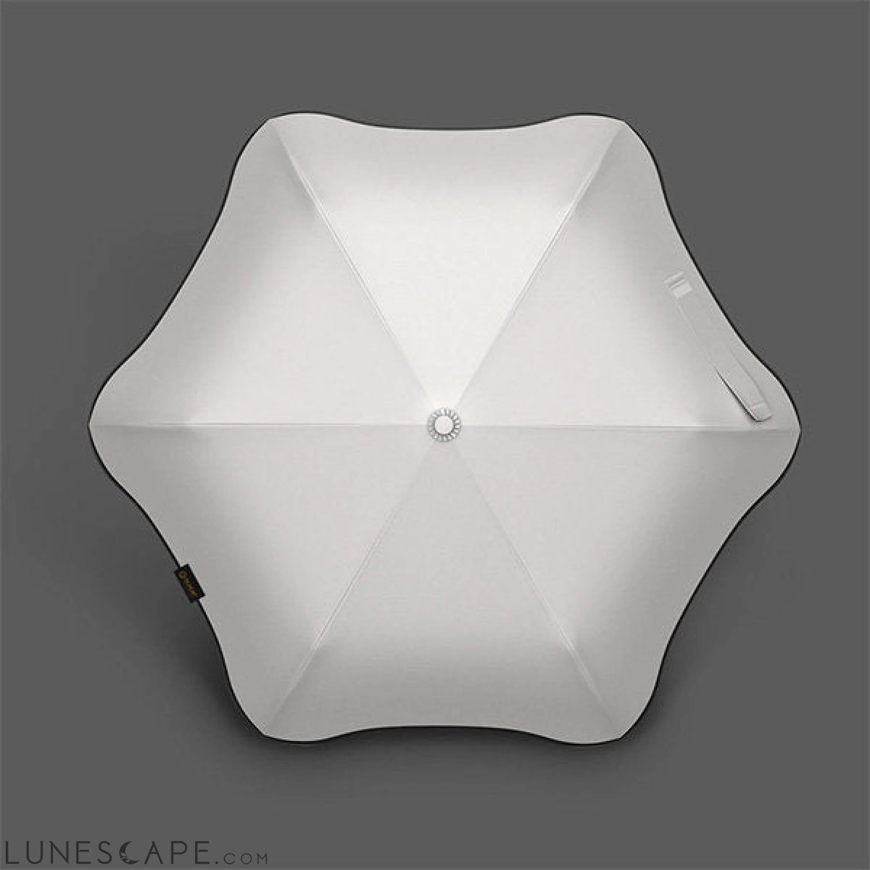 Flower Shaped Folding Umbrella LUNESCAPE