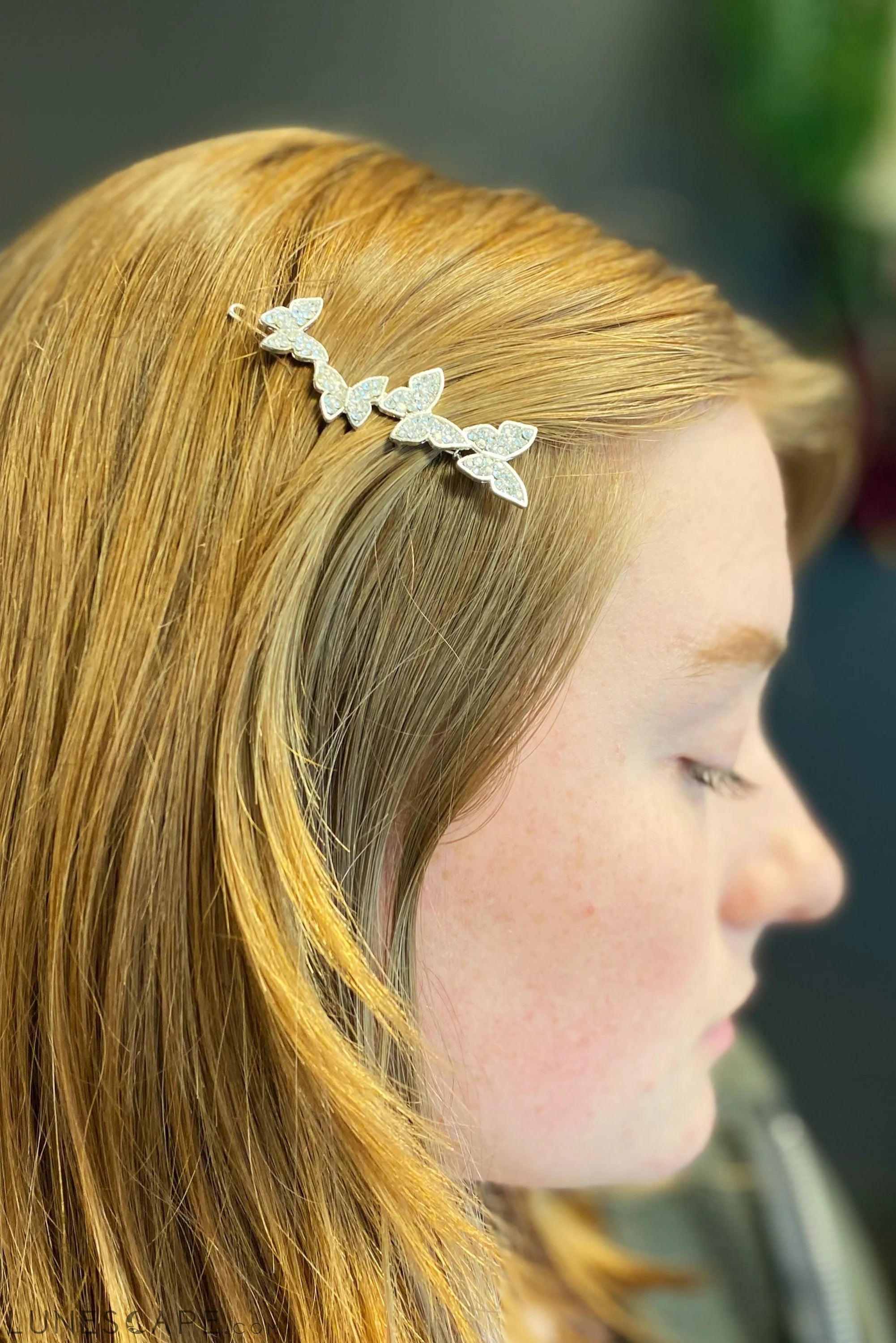Fly Away Hair Clip LUNESCAPE