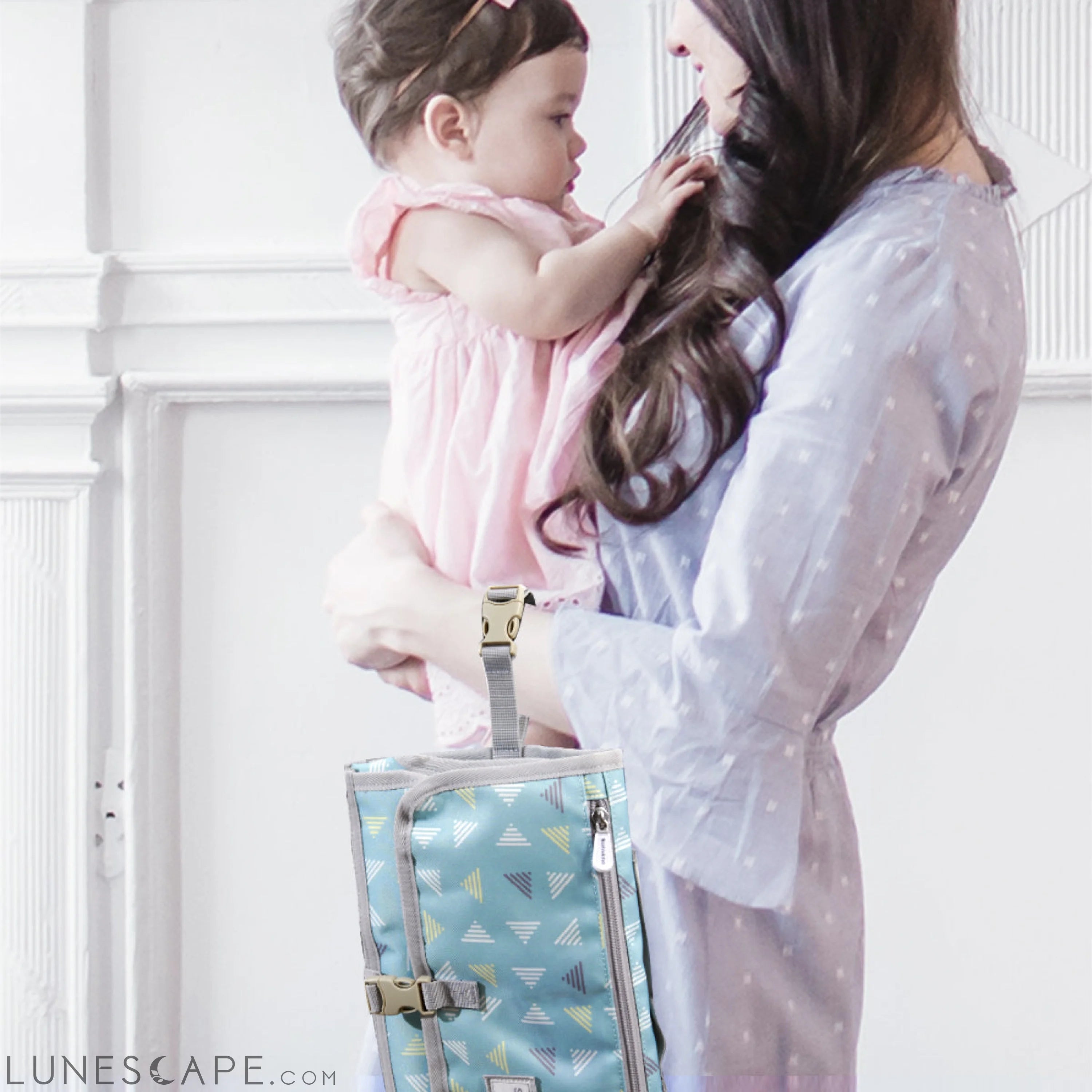 Folding Travel Changing Pad LUNESCAPE