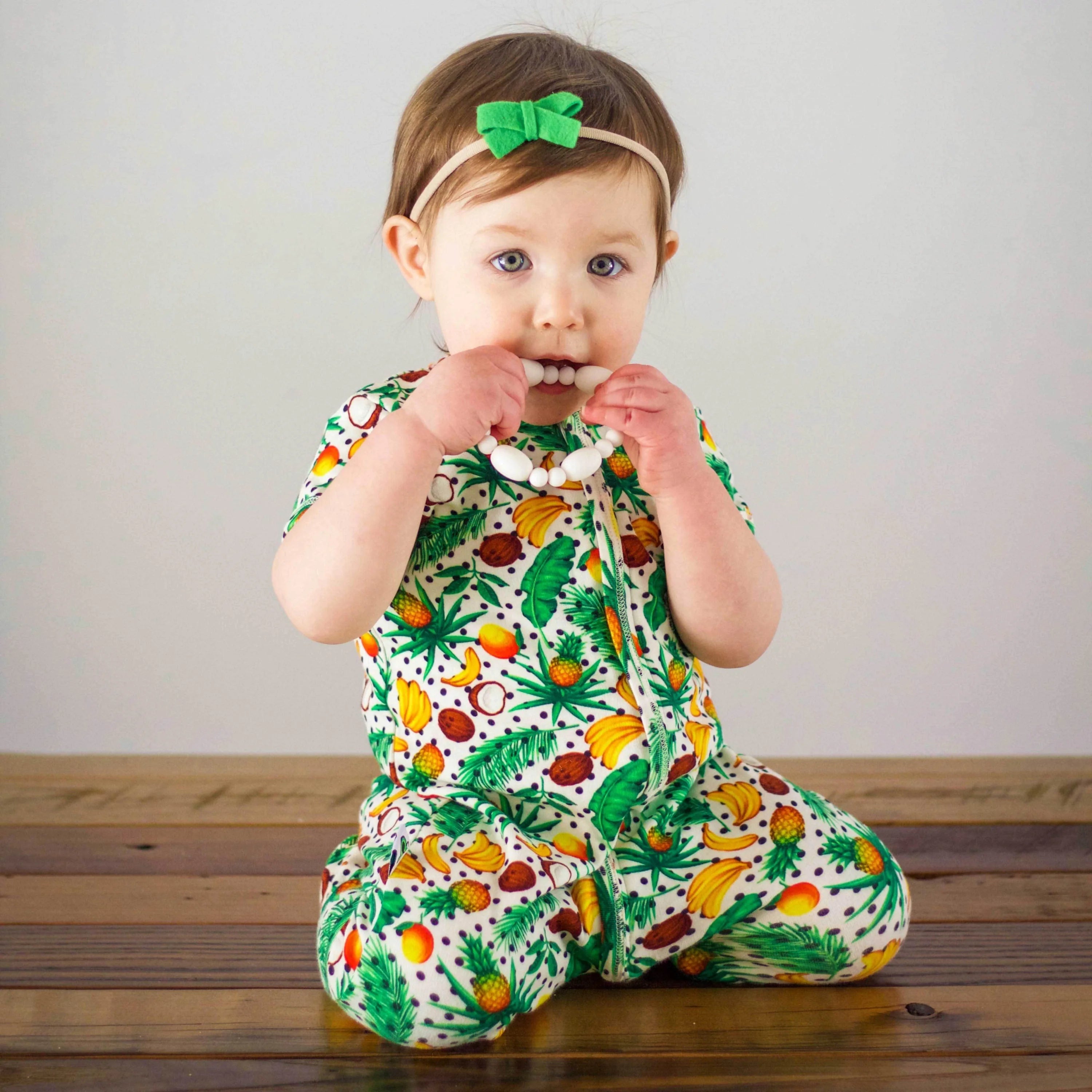 Footie - Short Sleeve - Fruity Dots LUNESCAPE