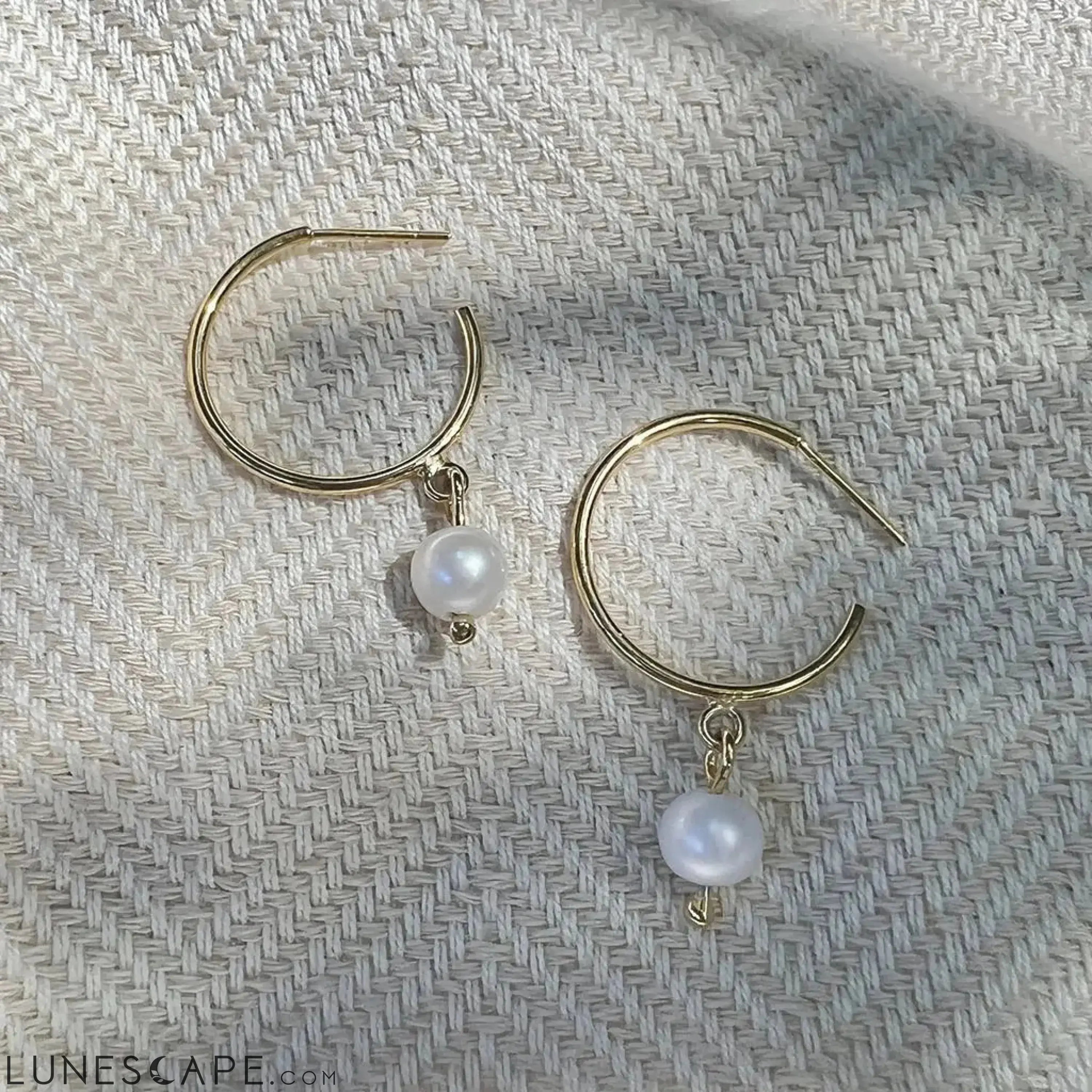 Freshwater Pearl Hoop Earrings LUNESCAPE