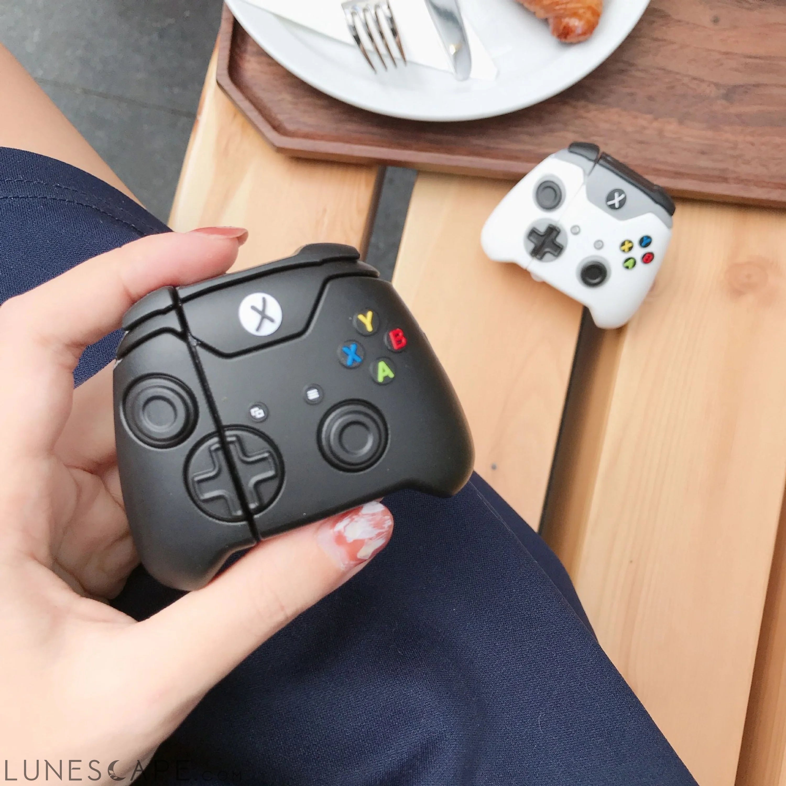Gamepad AirPods Headphone Case LUNESCAPE