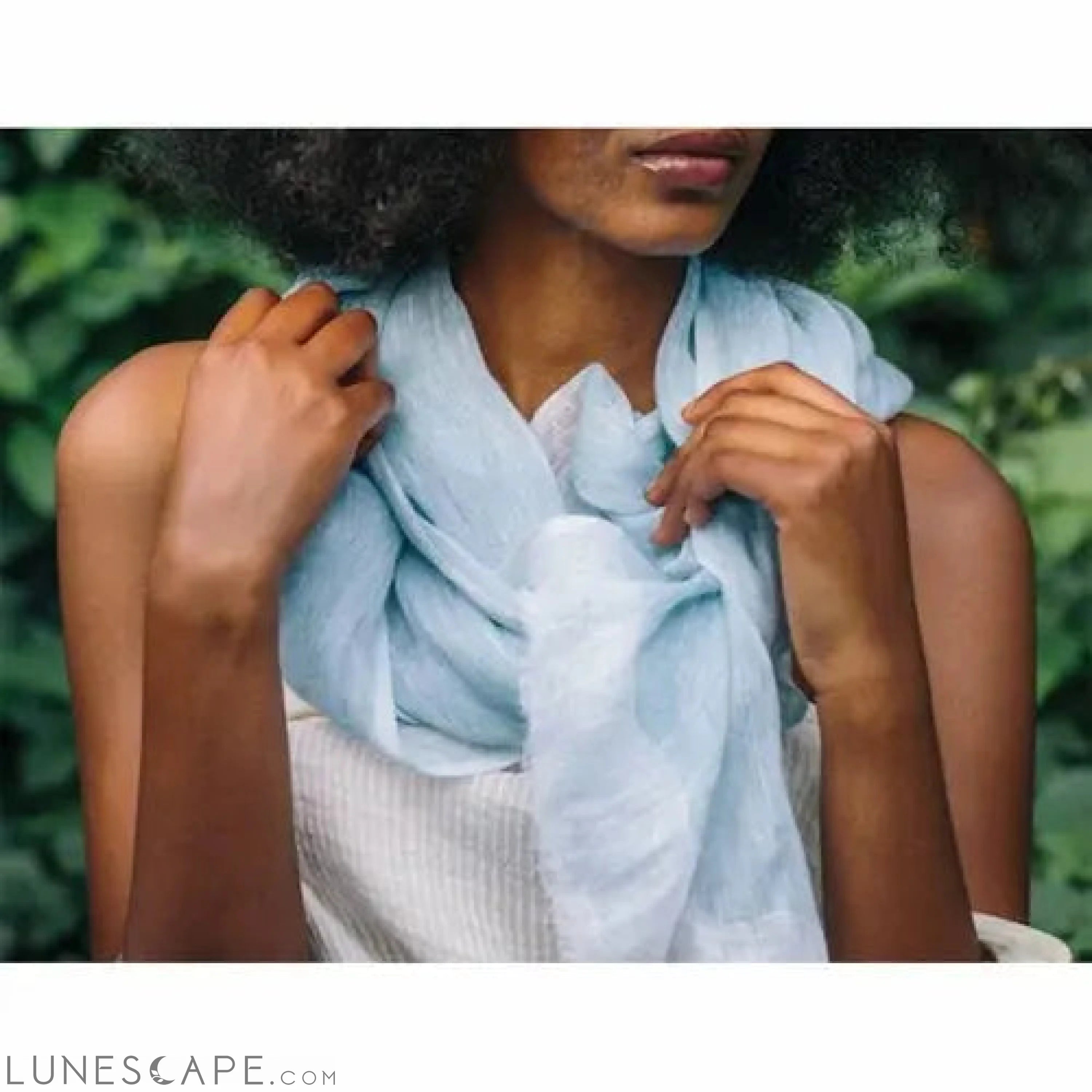 Gauze Linen Two Tone Scarf LUNESCAPE