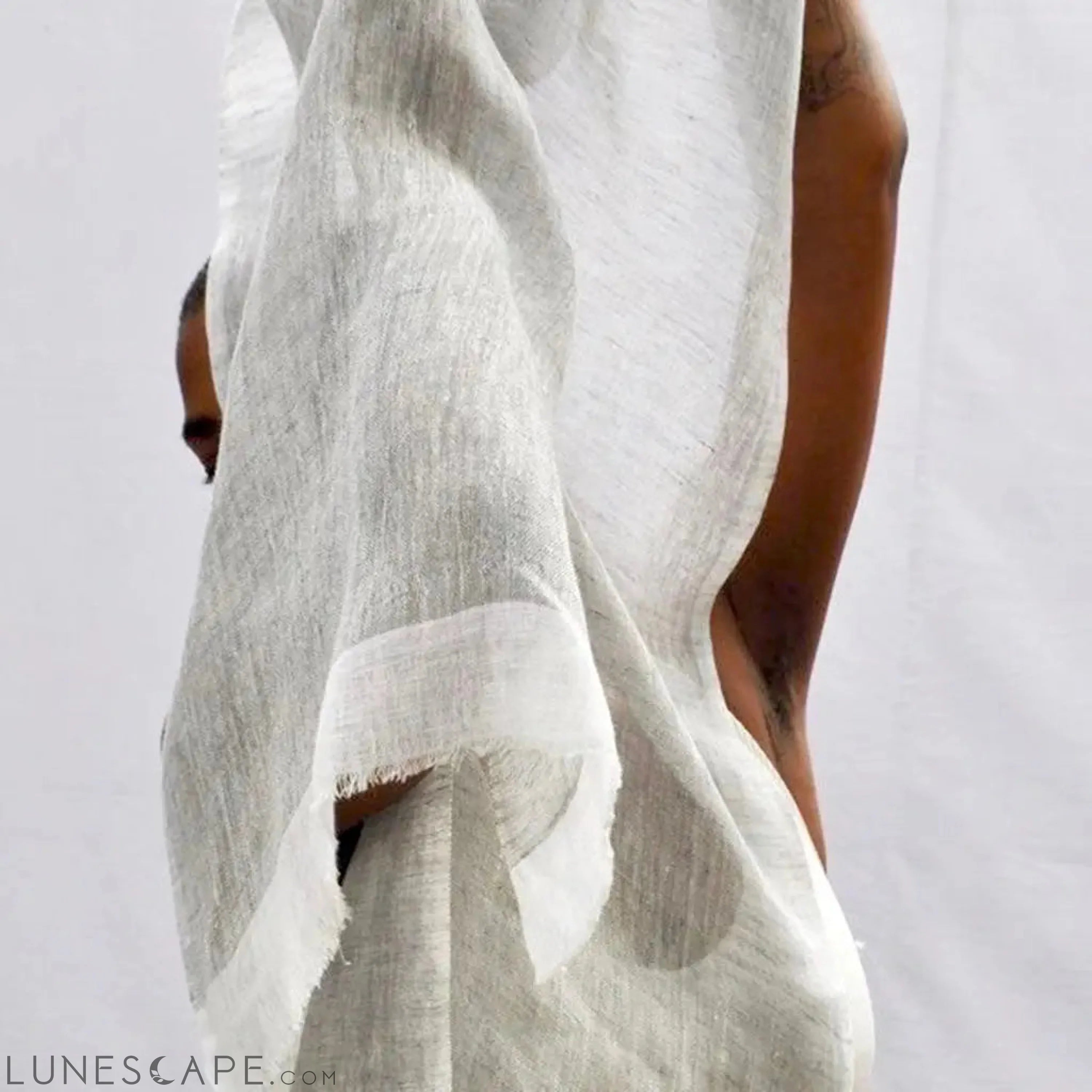 Gauze Linen Two Tone Scarf LUNESCAPE