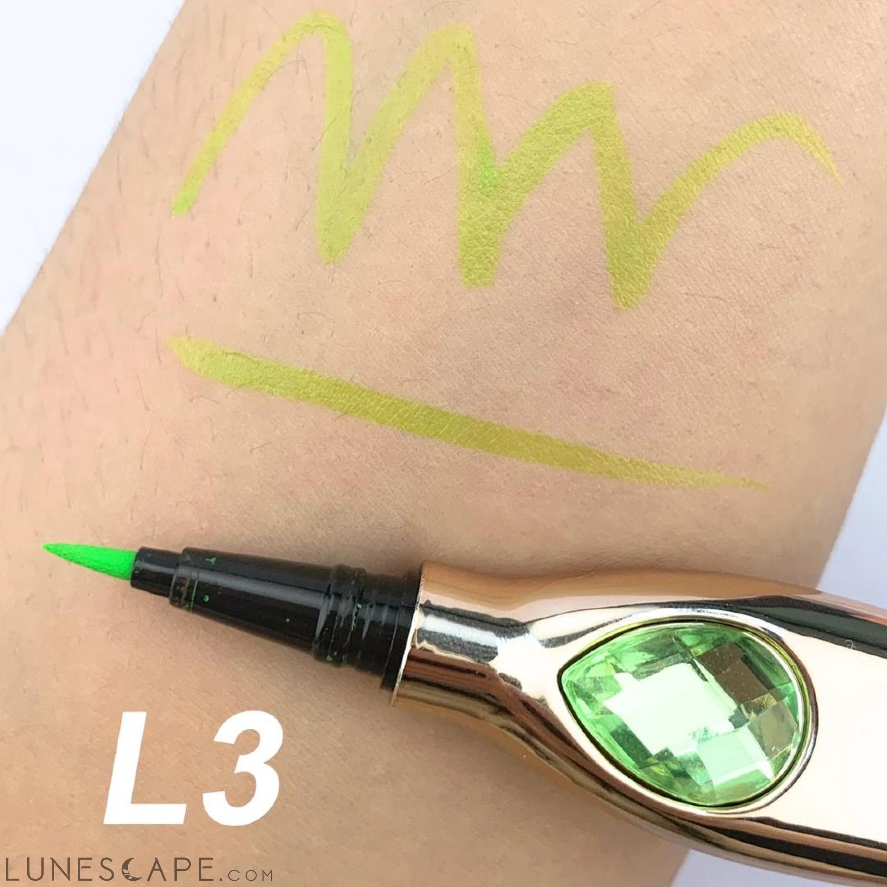 Gem Liquid Eyeliner with a Precision Tip LUNESCAPE