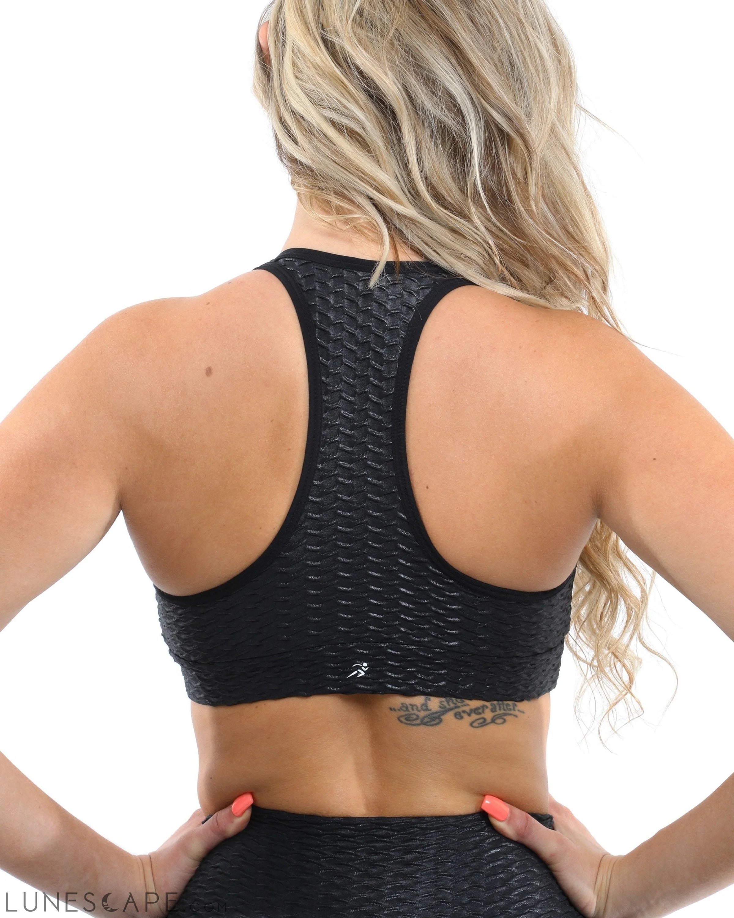 Genova Activewear Sports Bra - Black LUNESCAPE