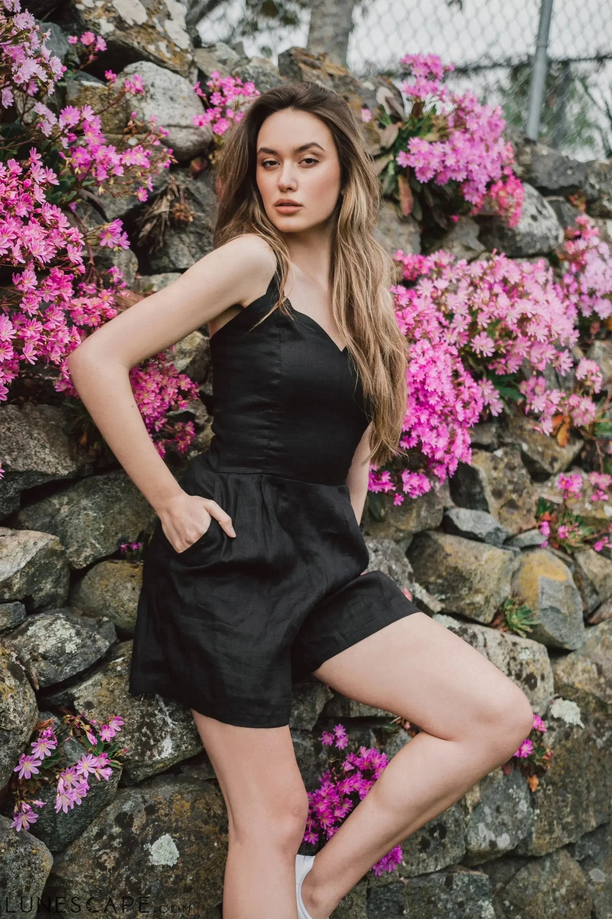 Gia Linen Romper - Black LUNESCAPE