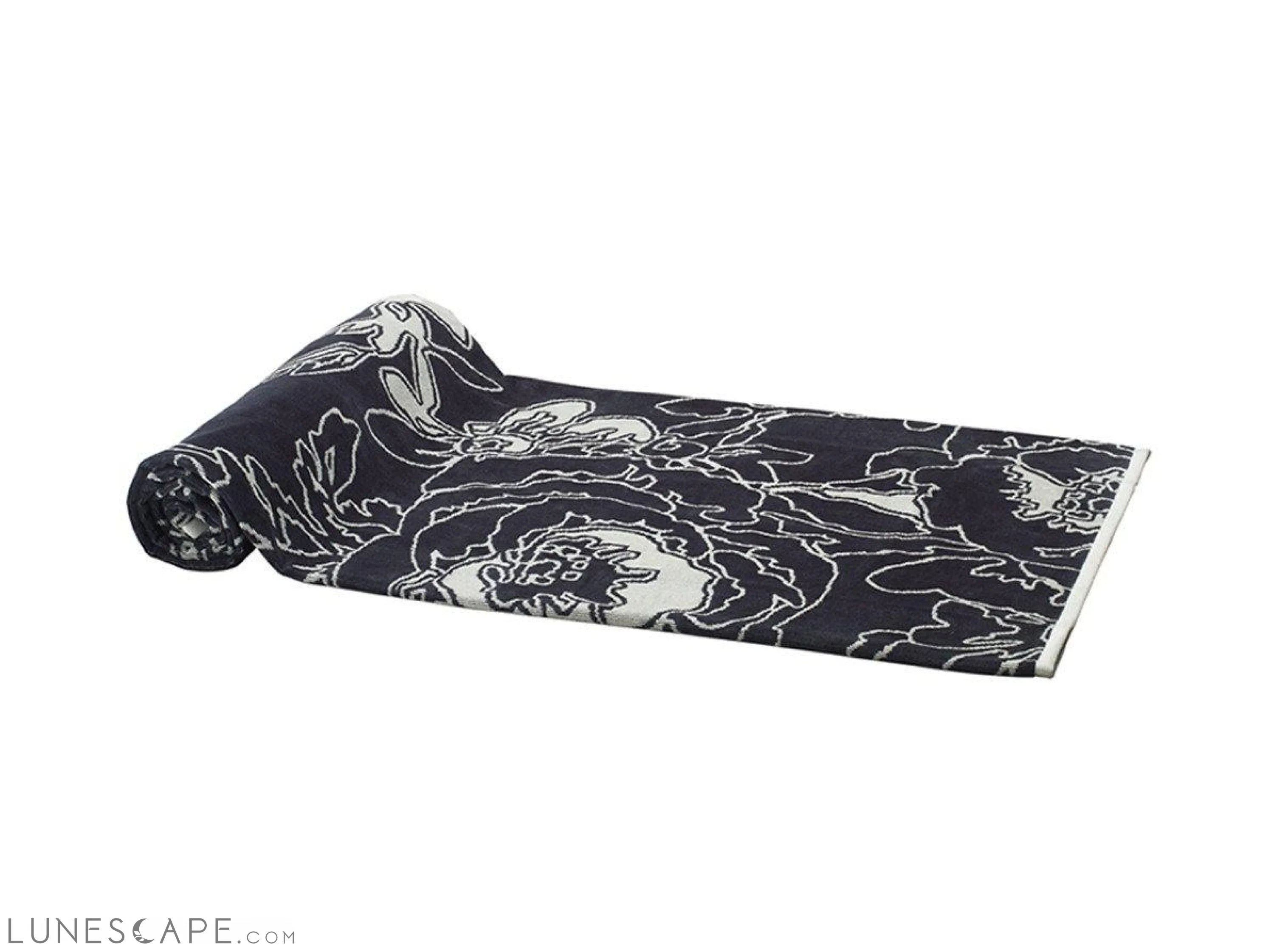 Gray Graphic Flowers Beach Towel LUNESCAPE