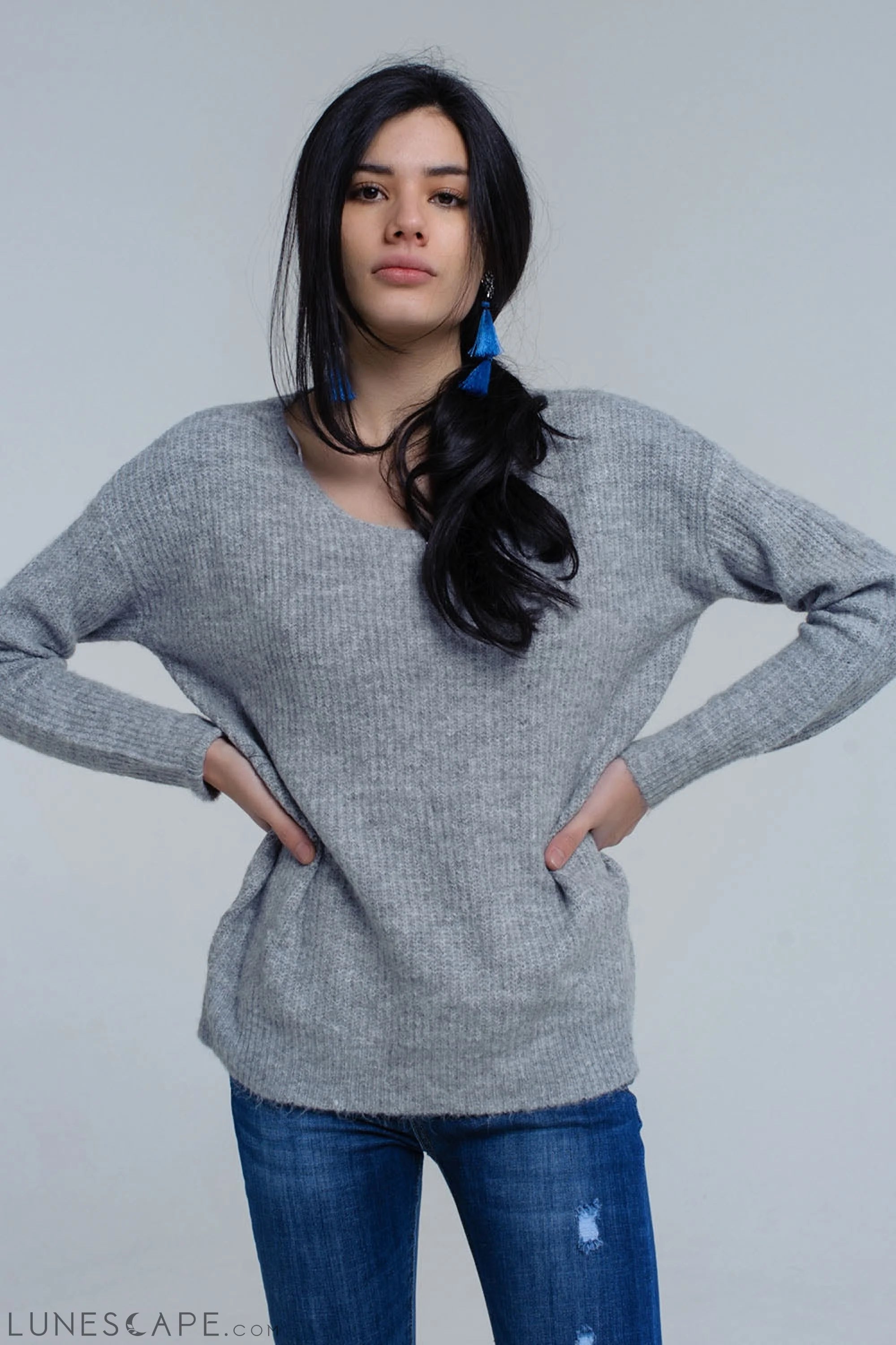 Gray Knitted Sweater With Tie-Back Closure LUNESCAPE